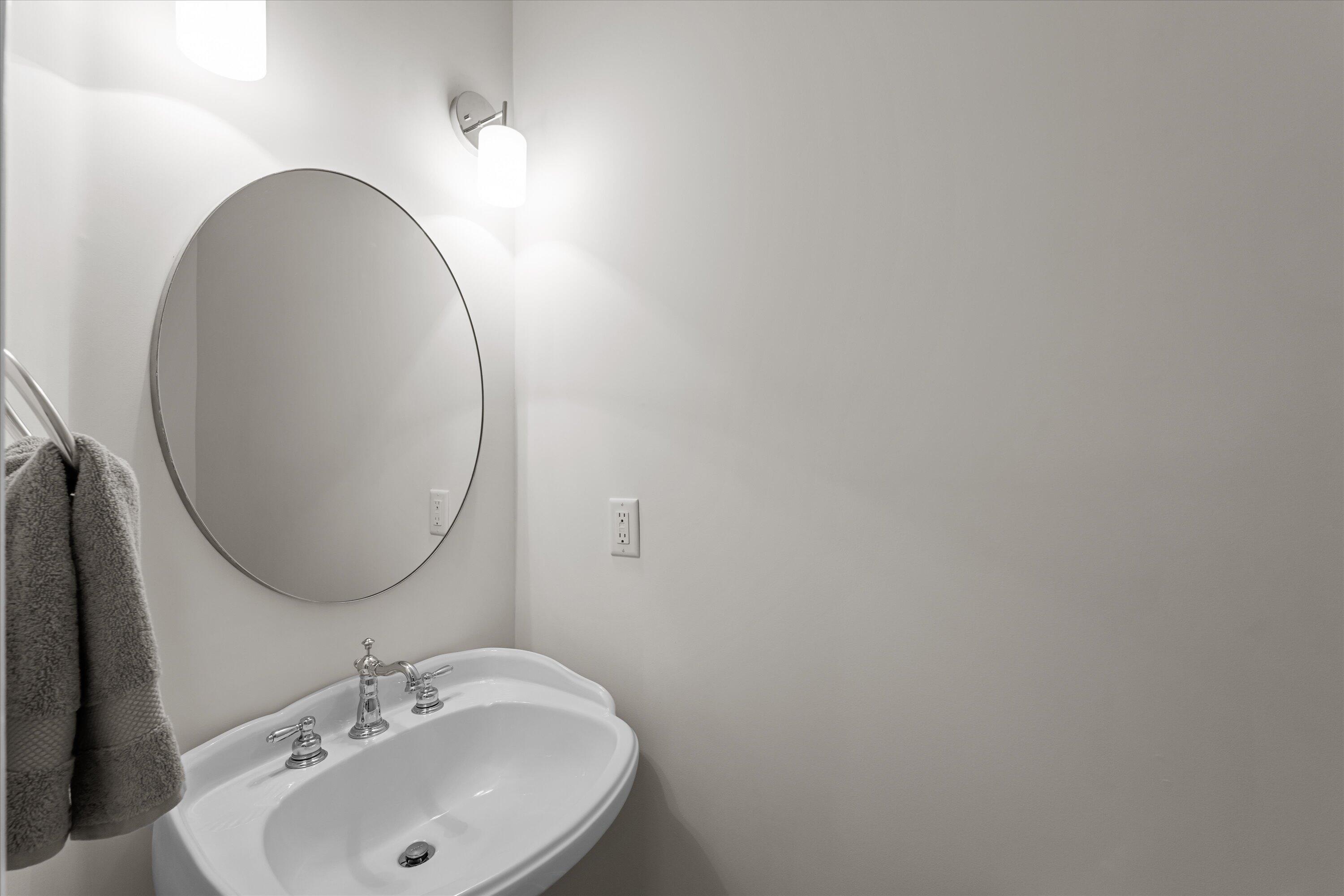 1245 HARDY POINTE Drive