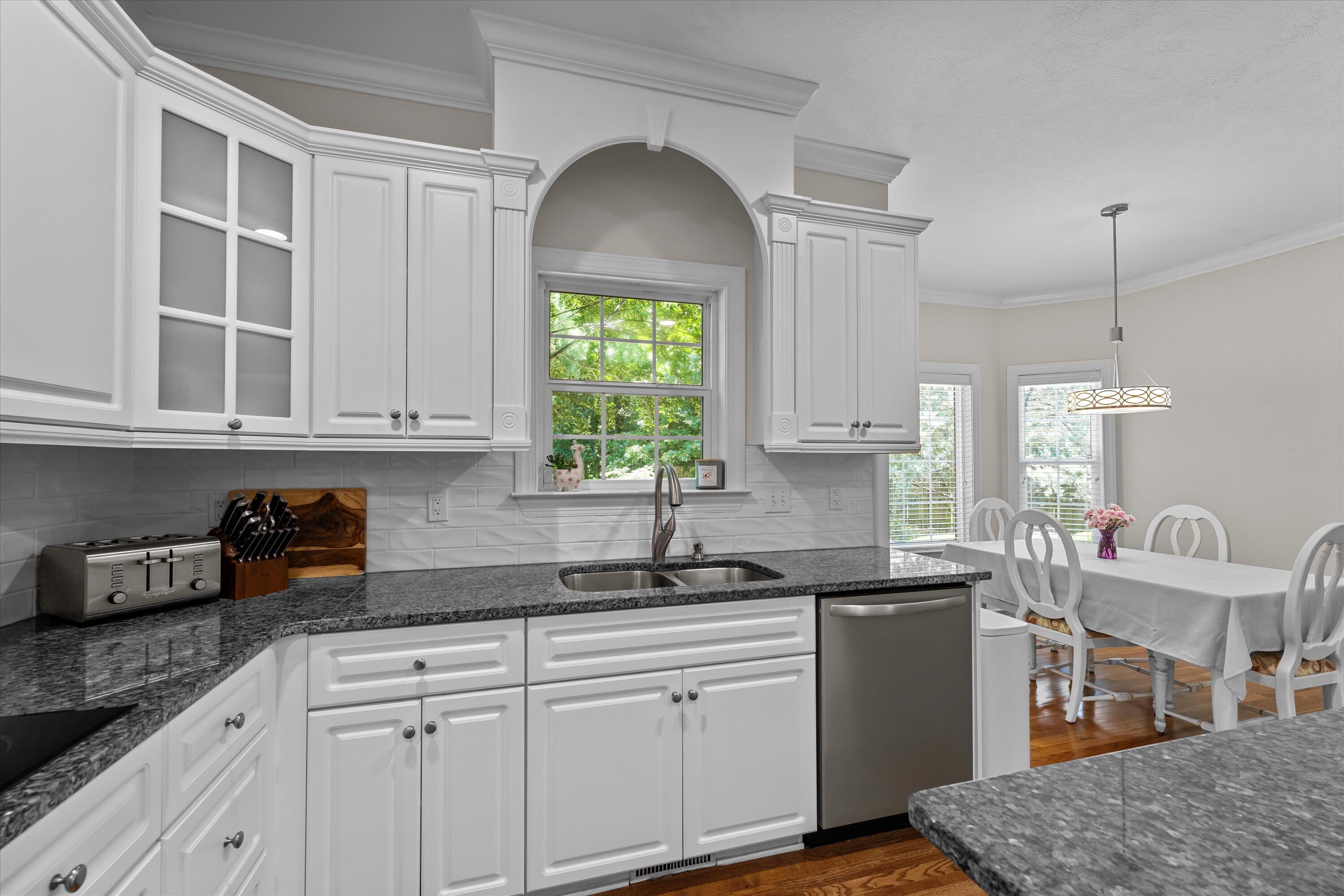 1245 HARDY POINTE Drive