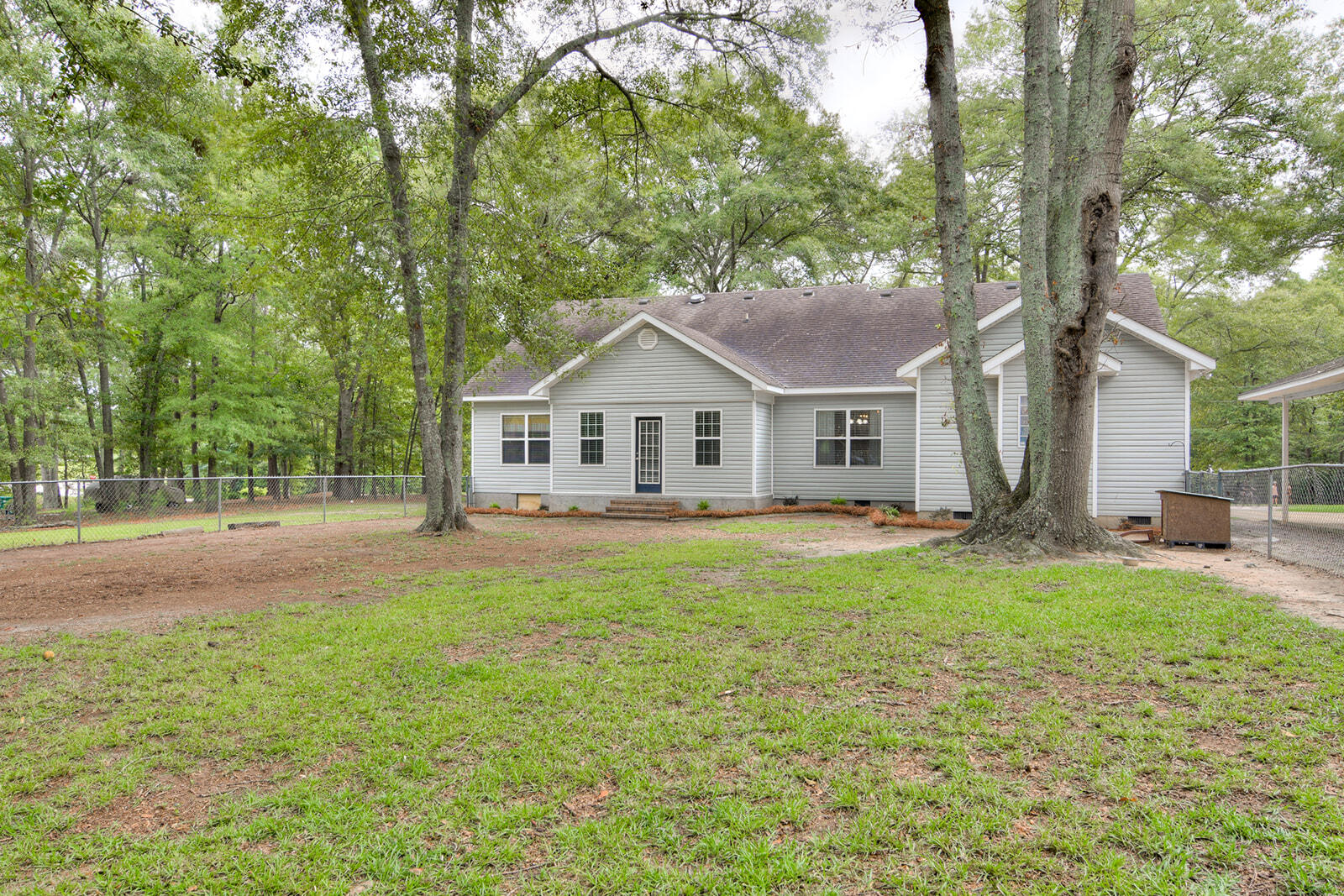 119 STRATFORD Lane