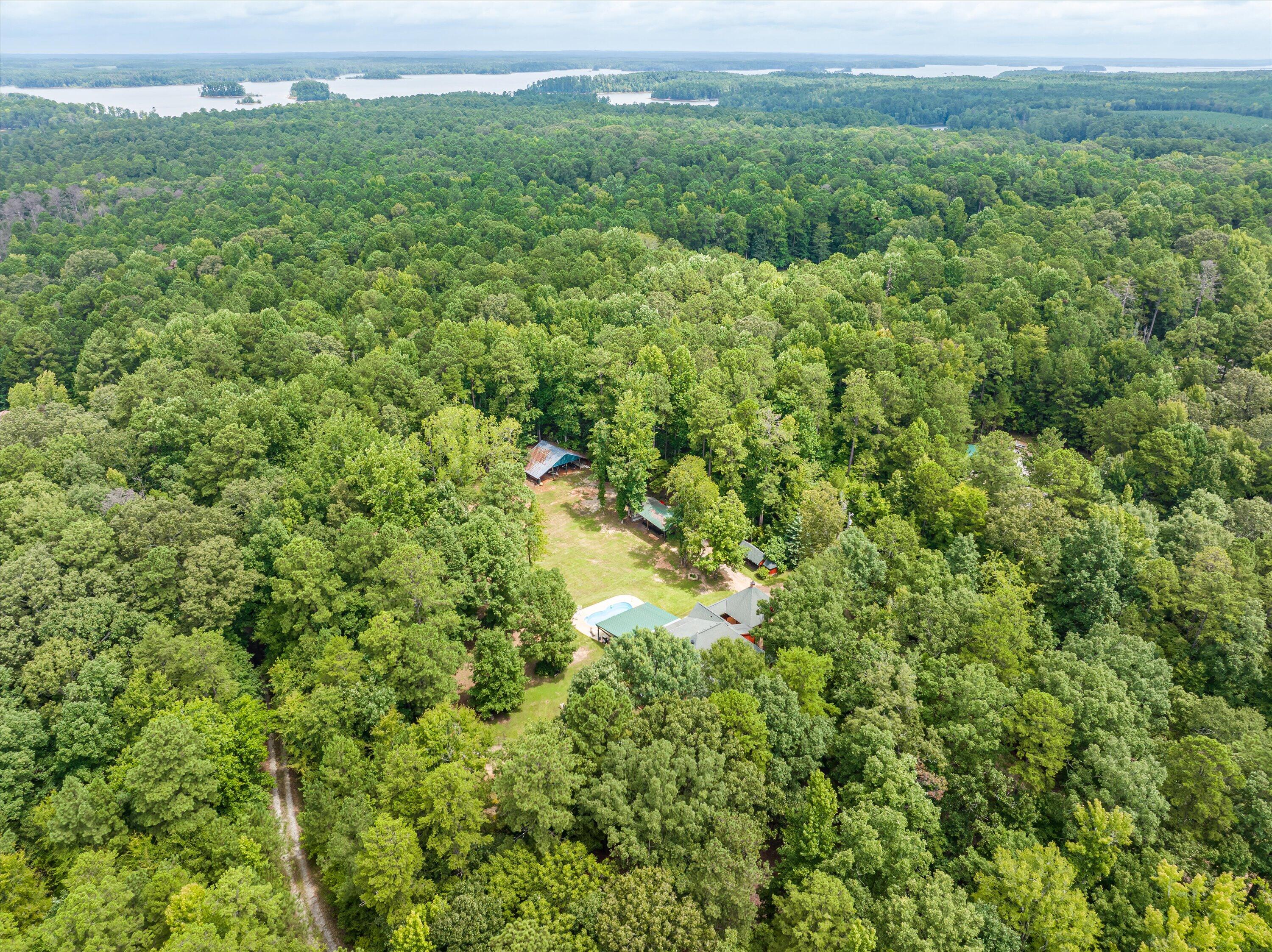 7601 WINFIELD HILLS Road