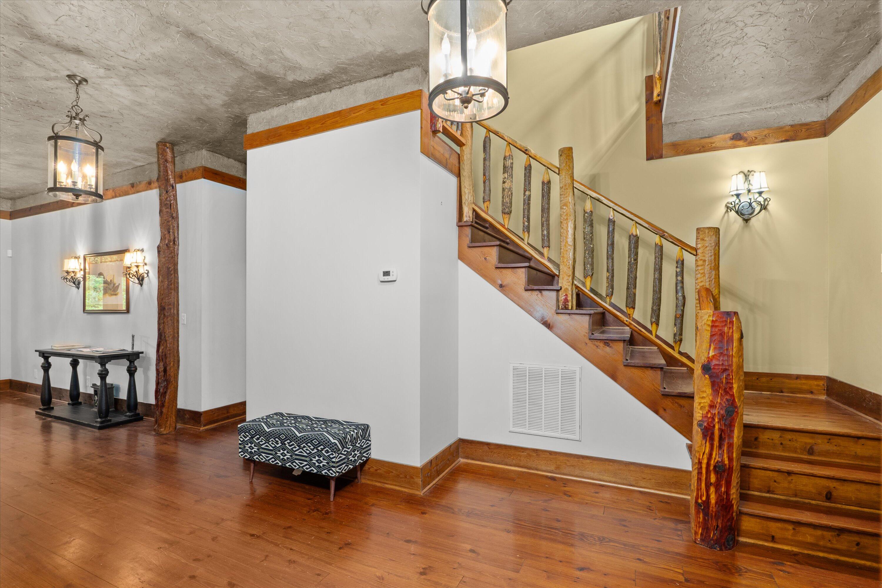 7601 WINFIELD HILLS Road