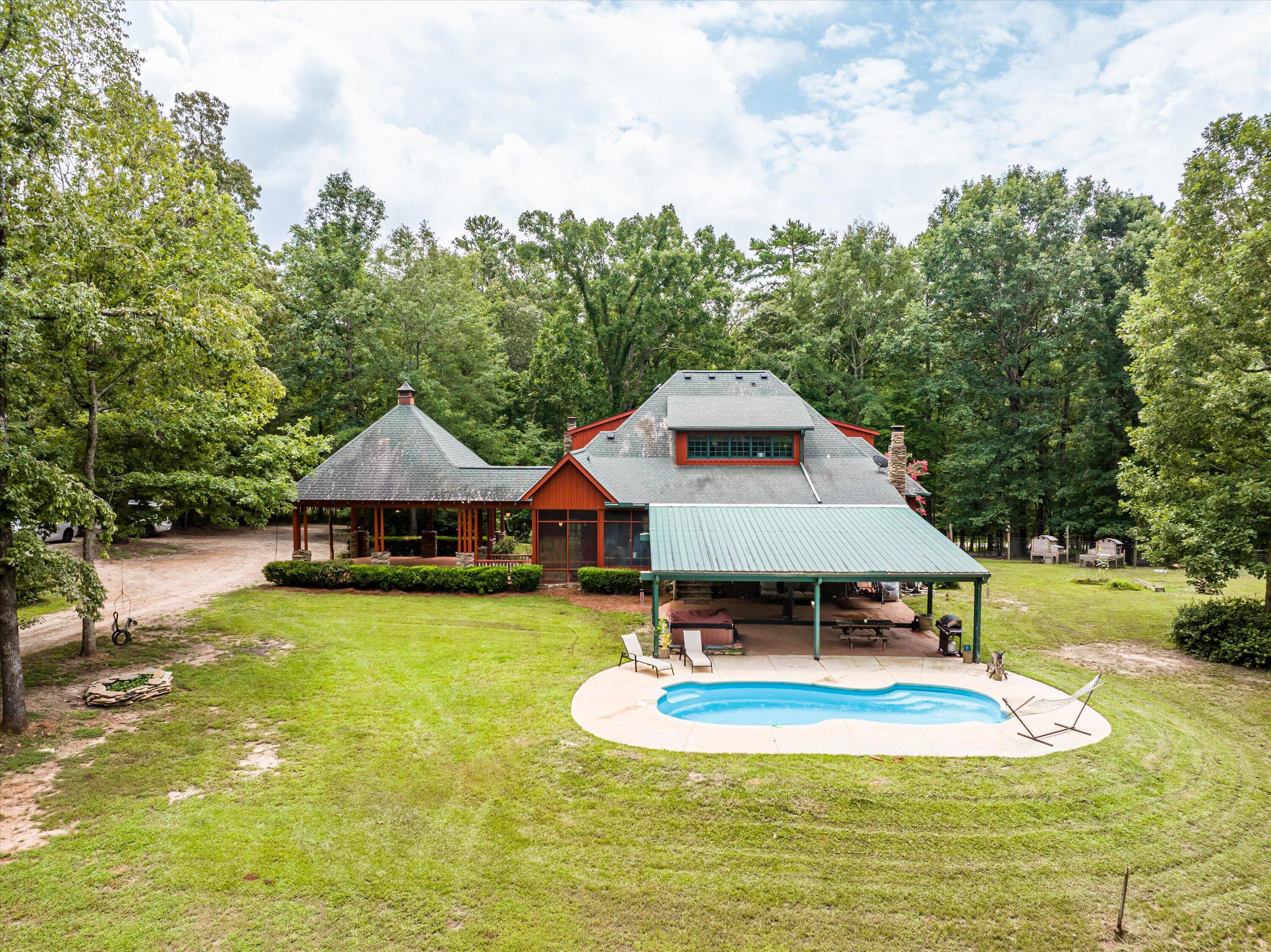 7601 WINFIELD HILLS Road