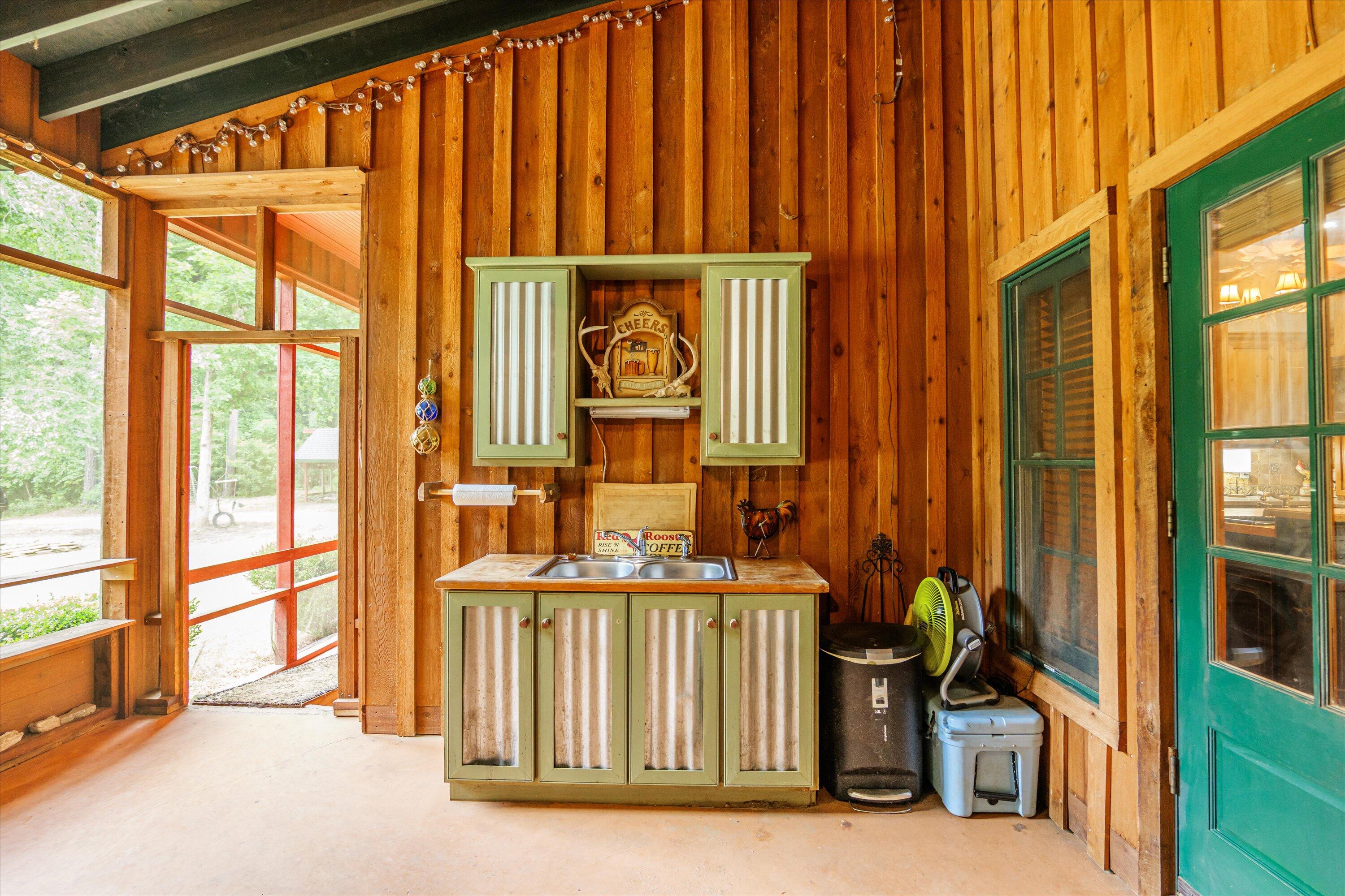 7601 WINFIELD HILLS Road