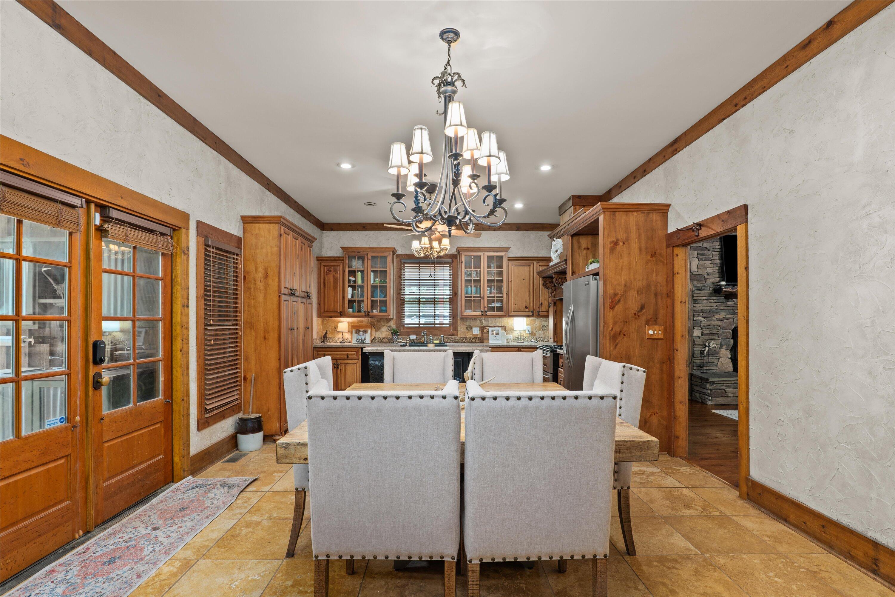 7601 WINFIELD HILLS Road