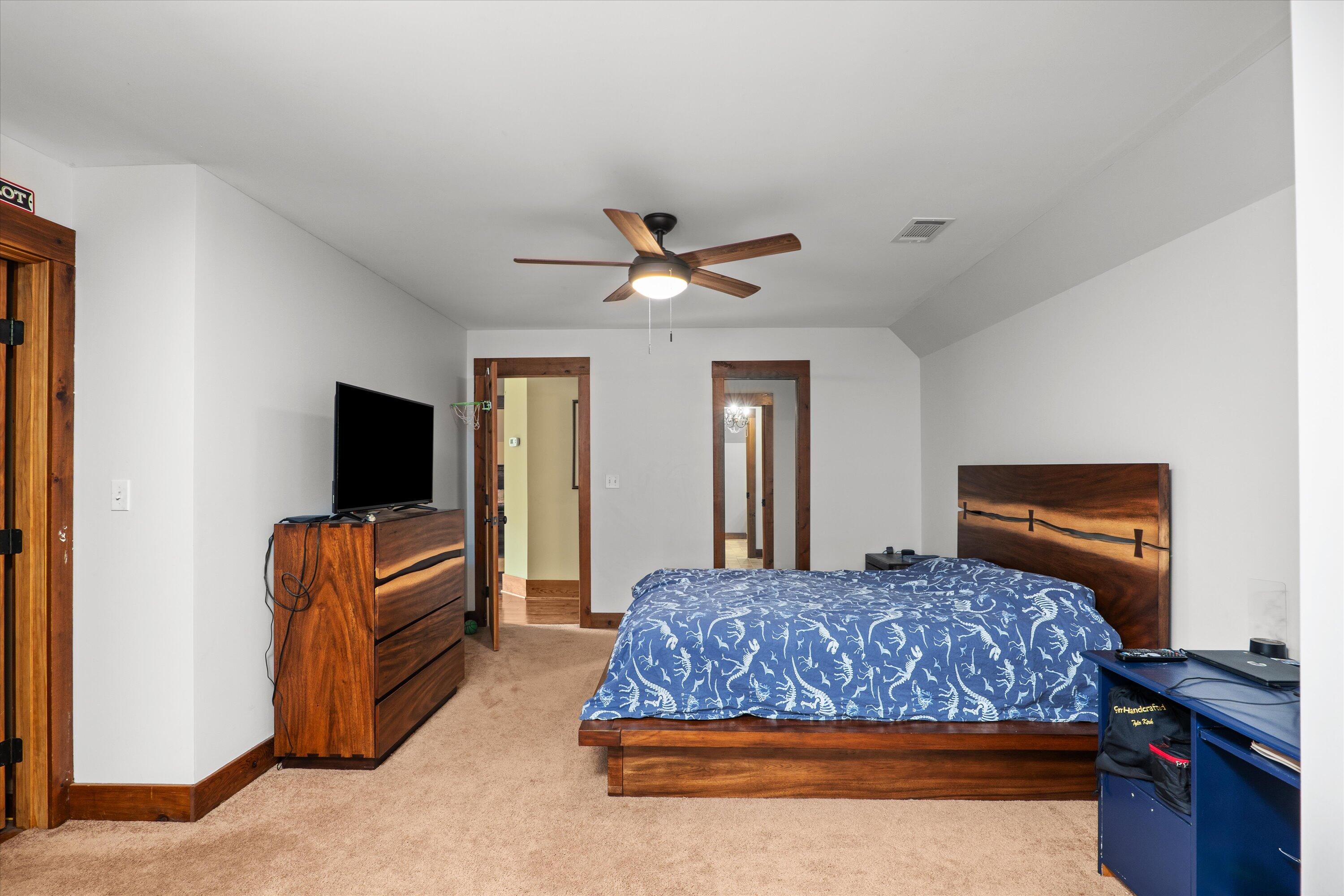 7601 WINFIELD HILLS Road