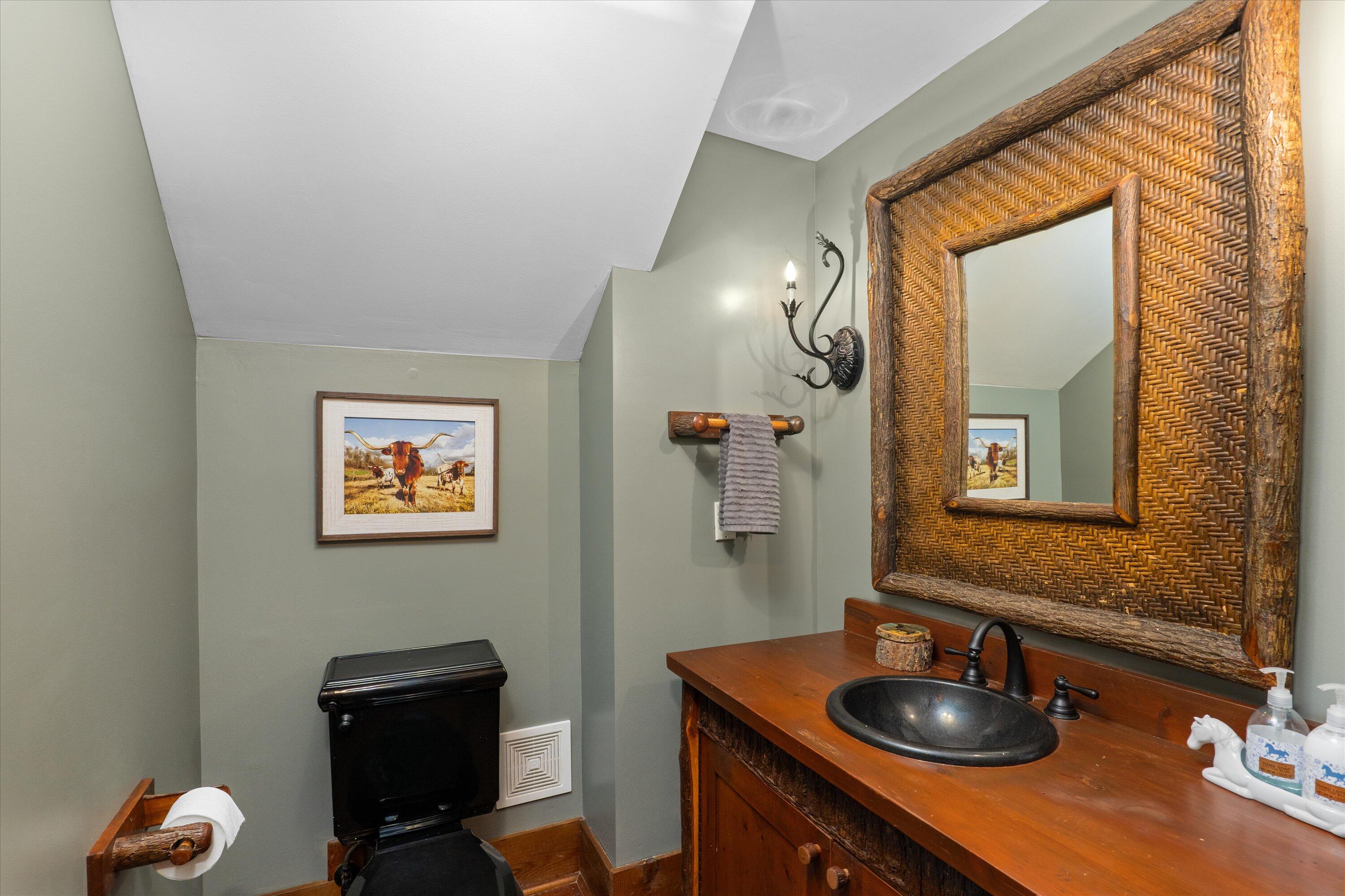 7601 WINFIELD HILLS Road