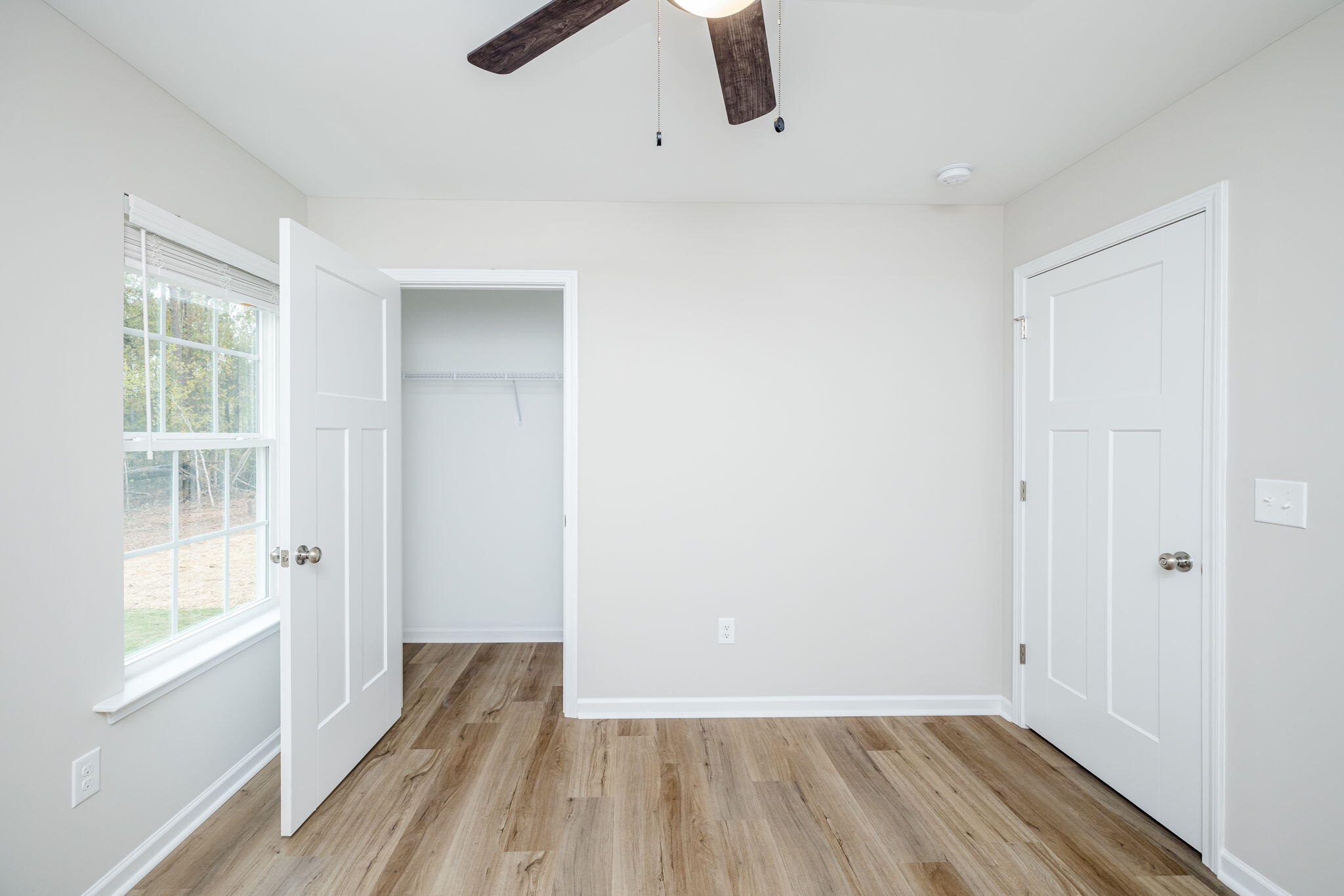 512 LAKEWOOD Drive