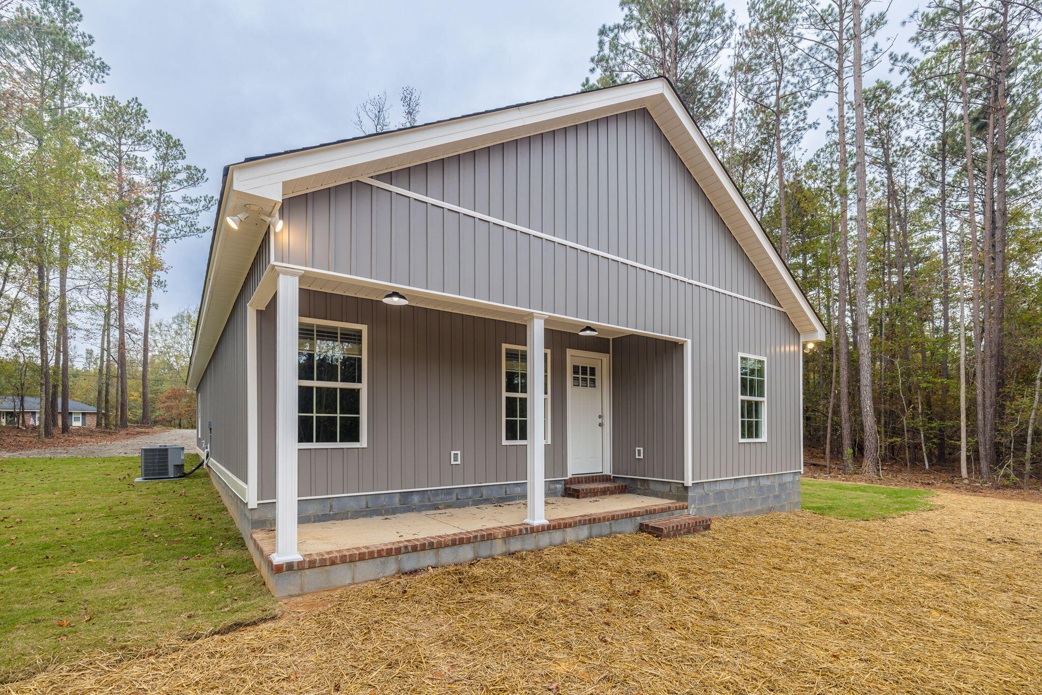 512 LAKEWOOD Drive