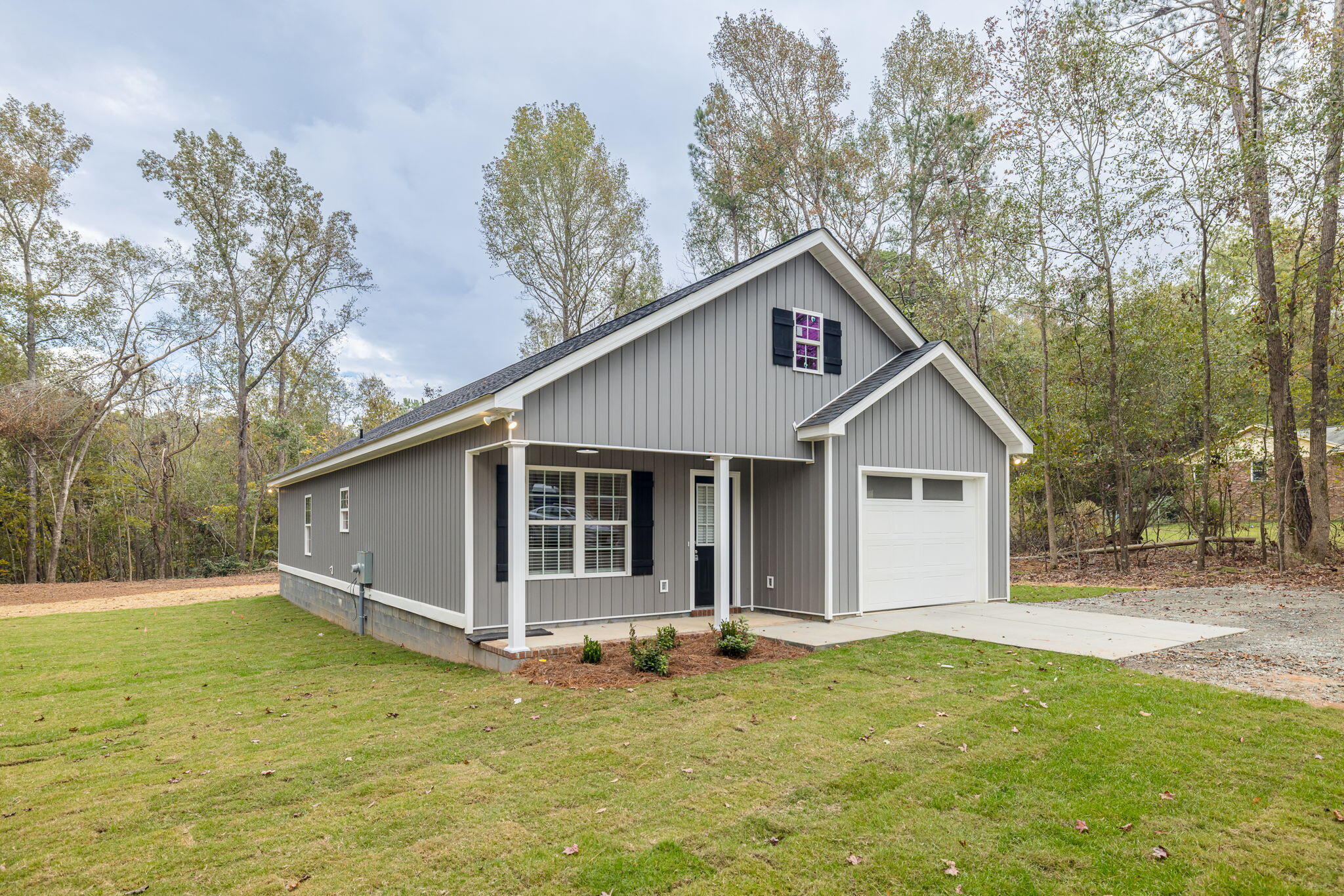 512 LAKEWOOD Drive