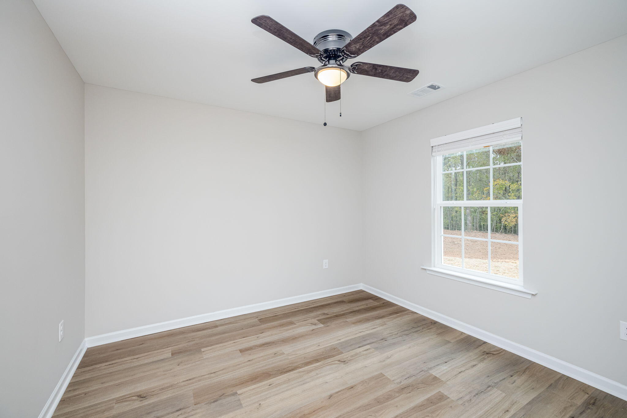 512 LAKEWOOD Drive