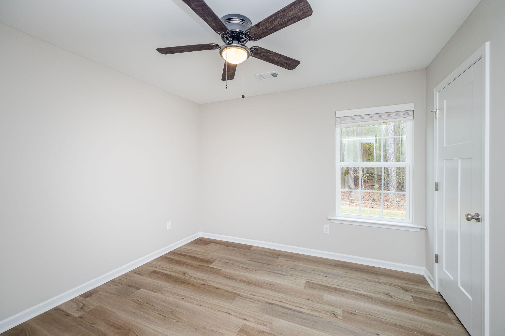 512 LAKEWOOD Drive