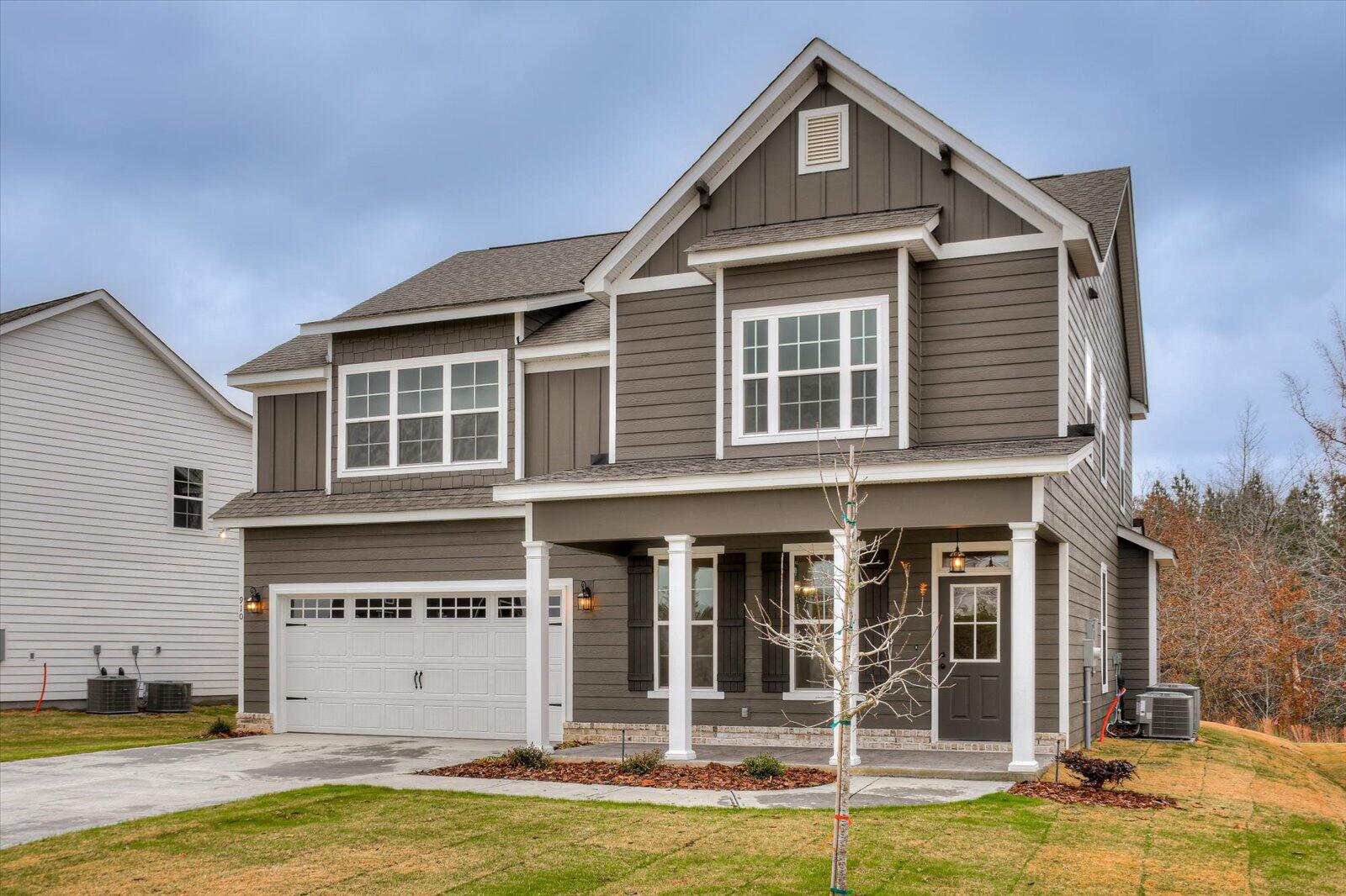 910 WALKER POINT DR Drive