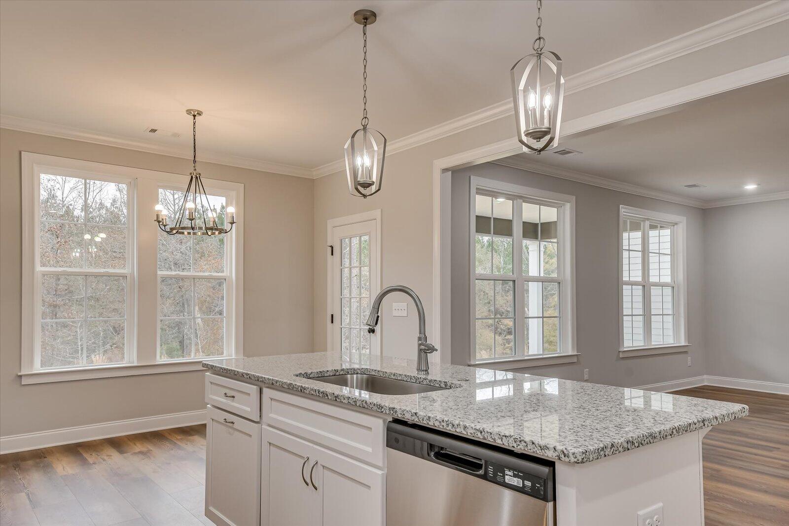 910 WALKER POINT DR Drive