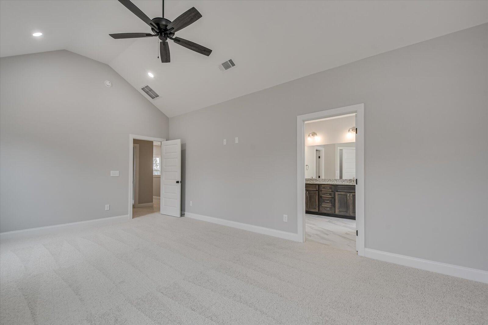 910 WALKER POINT DR Drive