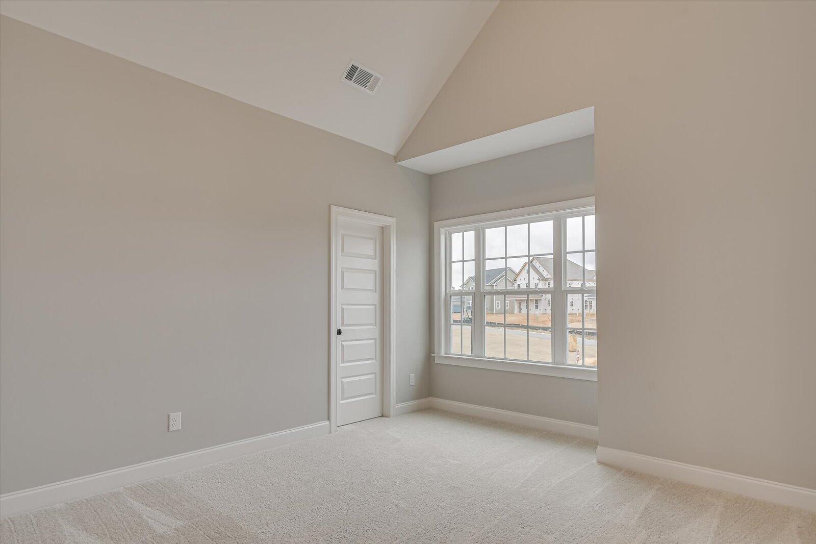 910 WALKER POINT DR Drive