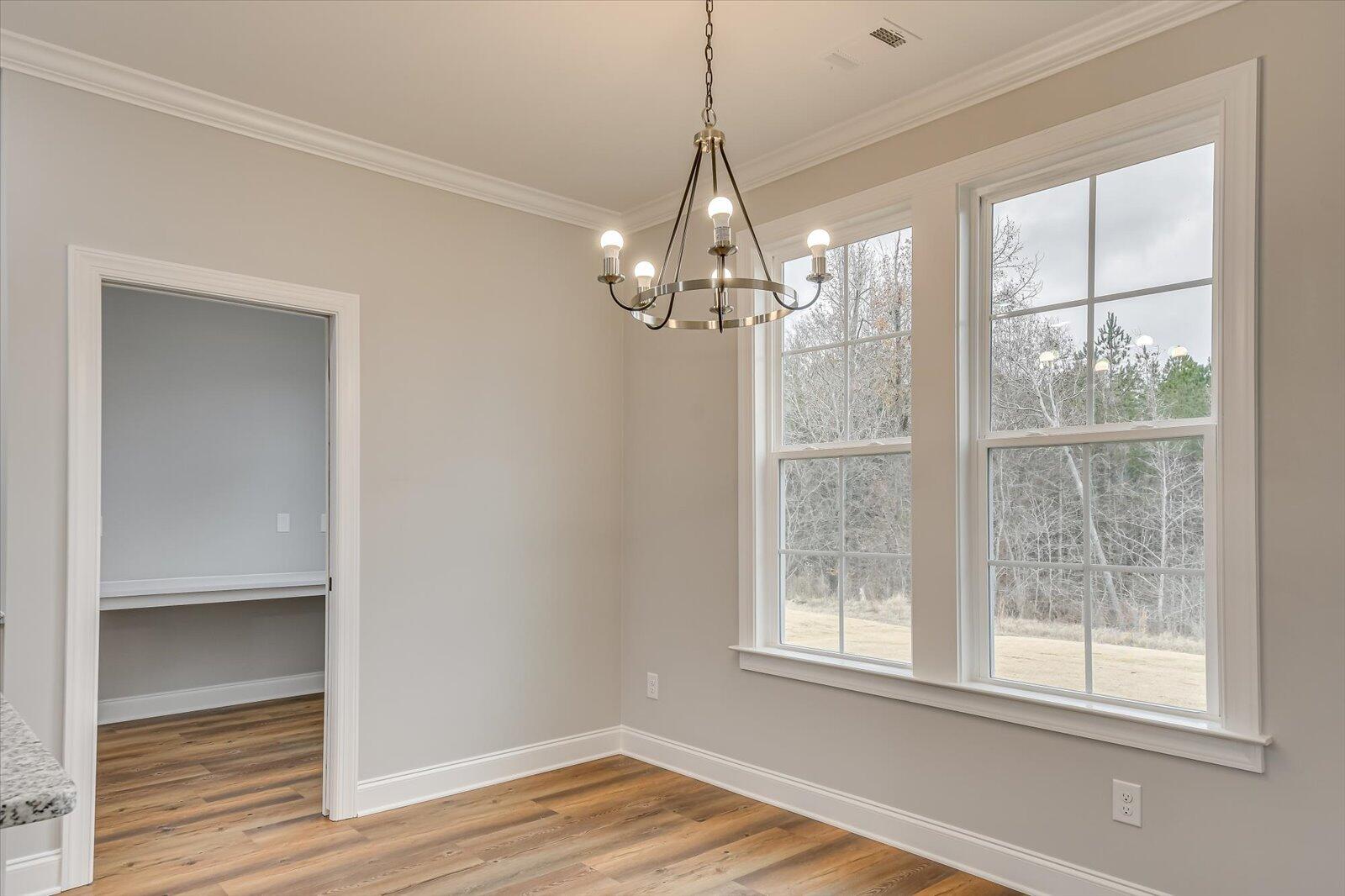 910 WALKER POINT DR Drive