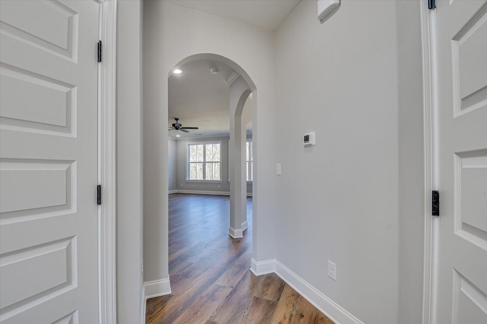 914 WALKER PT Drive