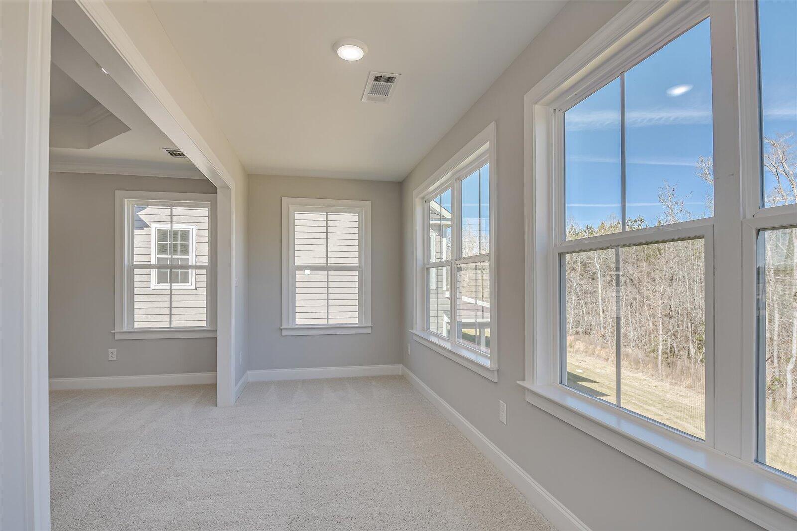 914 WALKER PT Drive