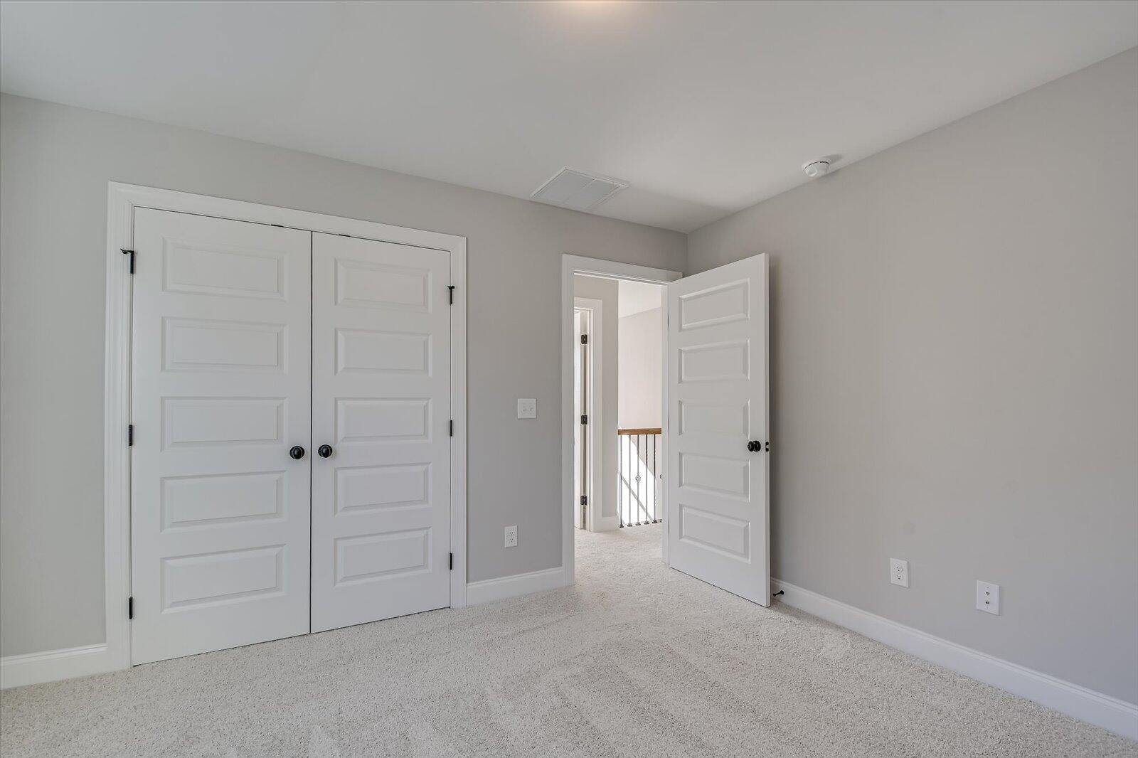 914 WALKER PT Drive