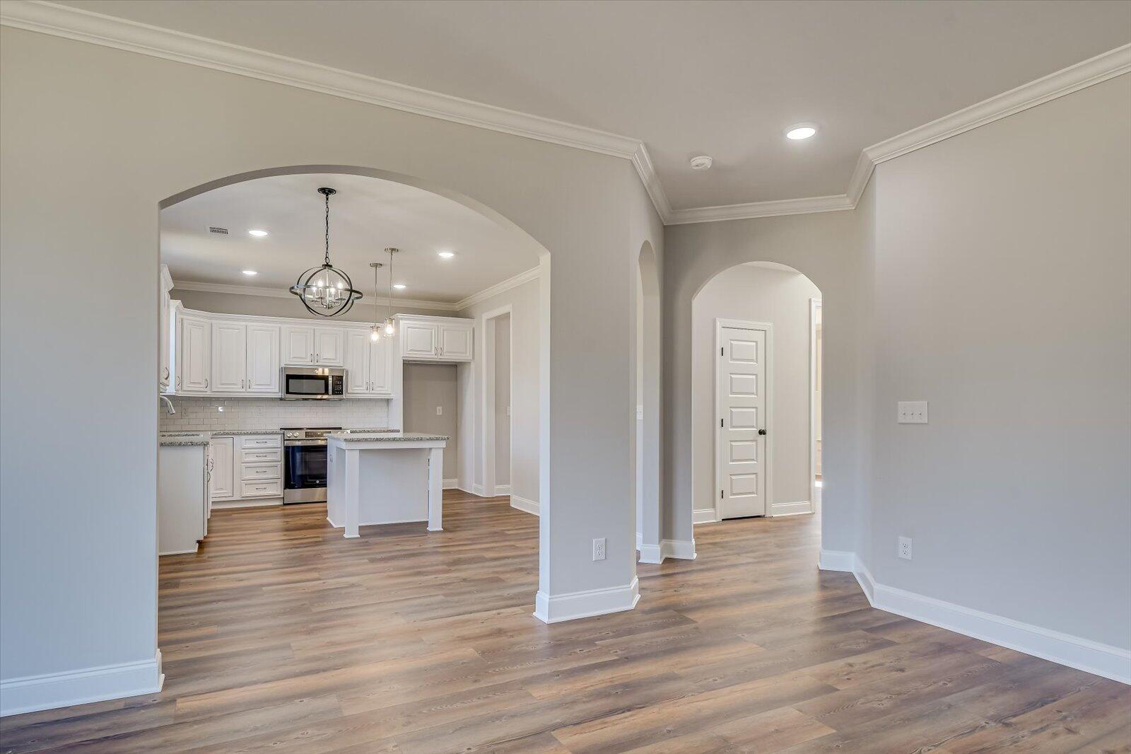 914 WALKER PT Drive