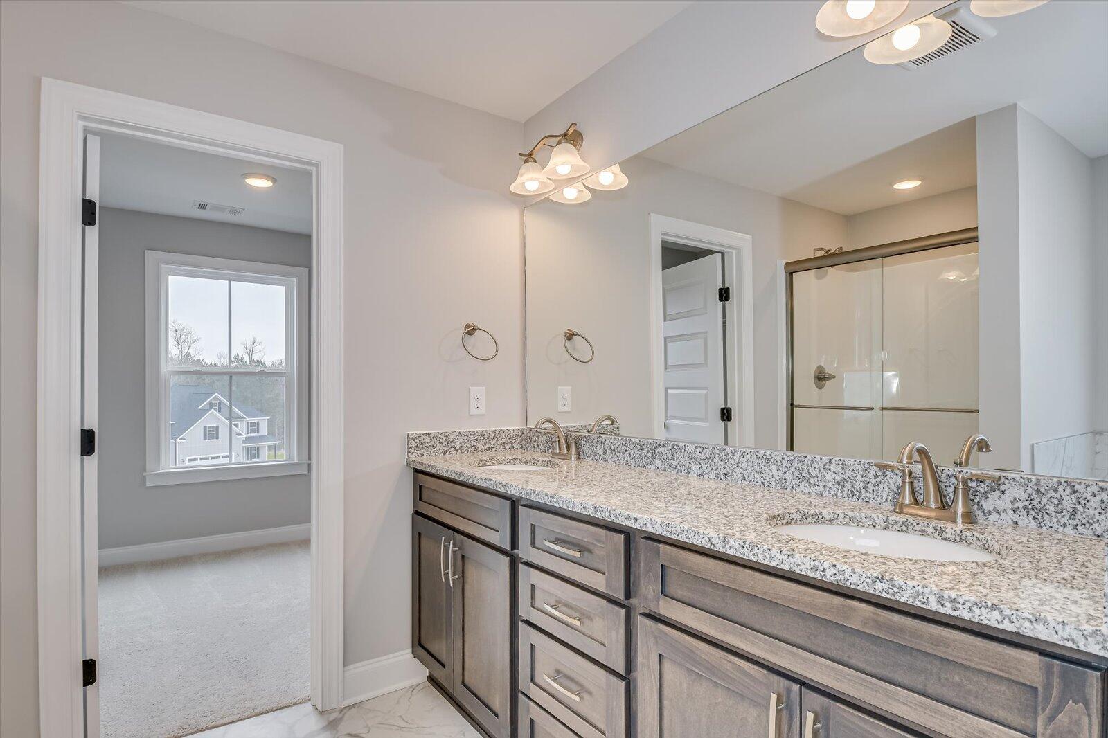 917 WALKER PT Drive
