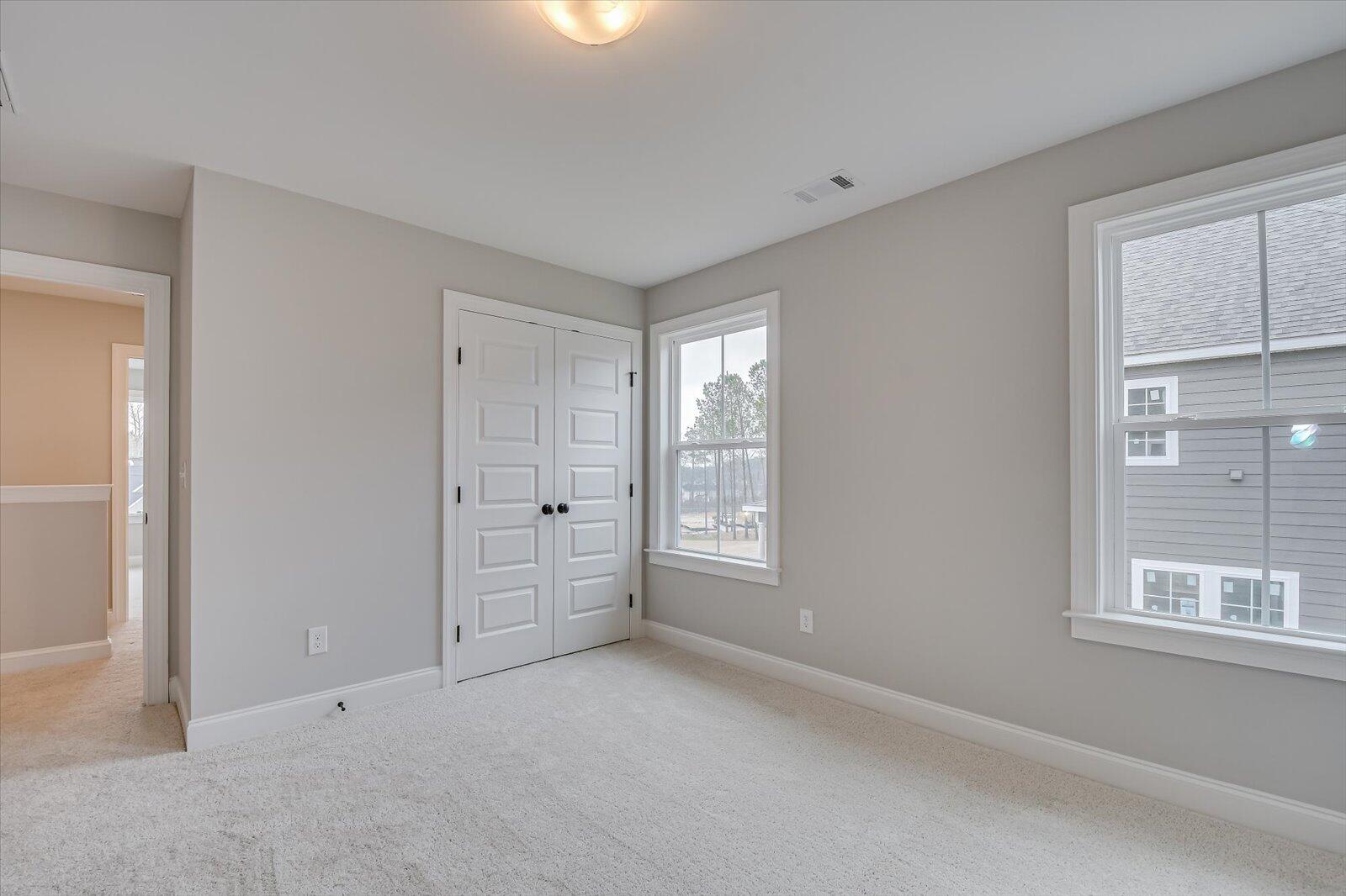917 WALKER PT Drive