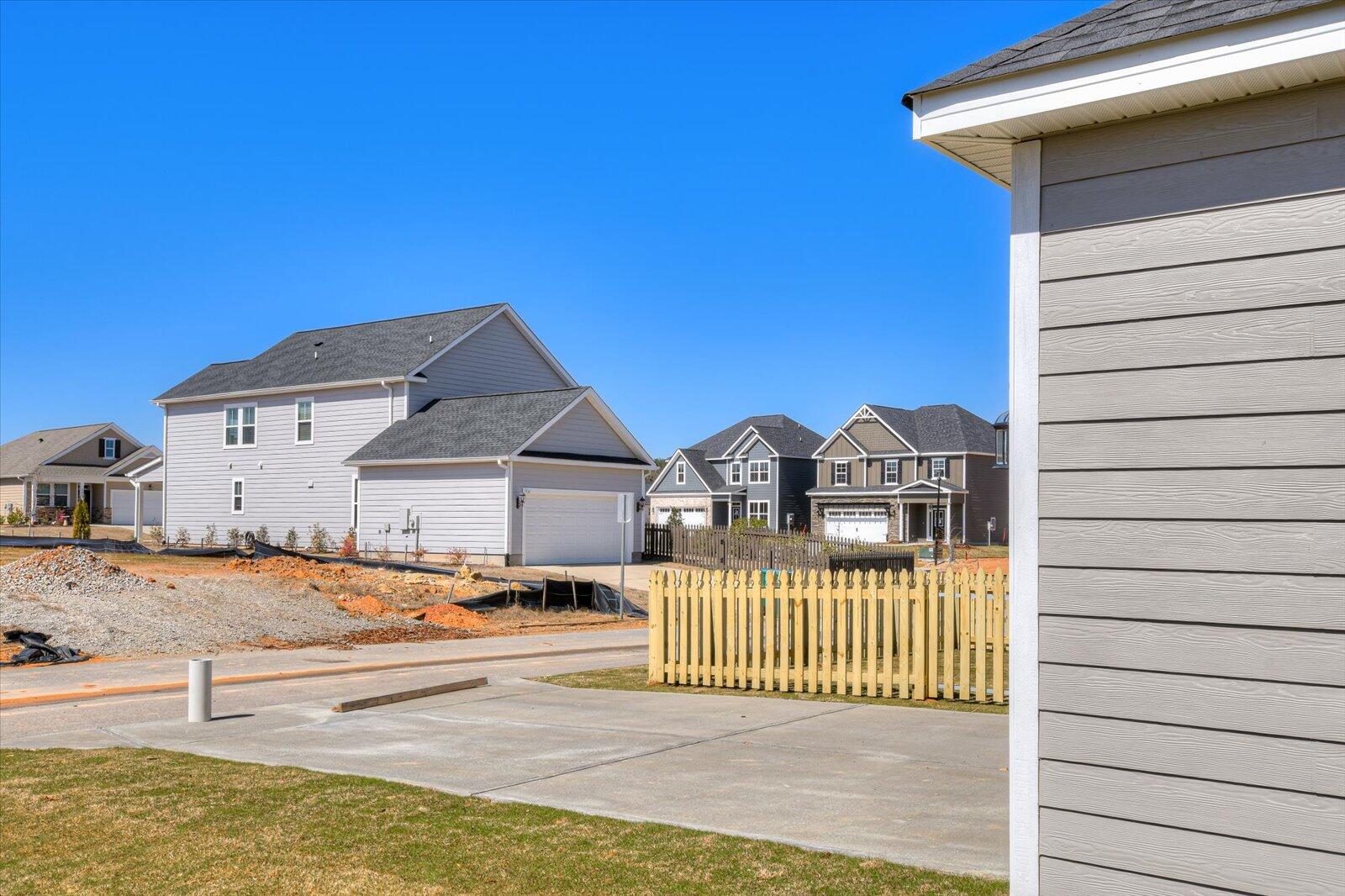 917 WALKER PT Drive