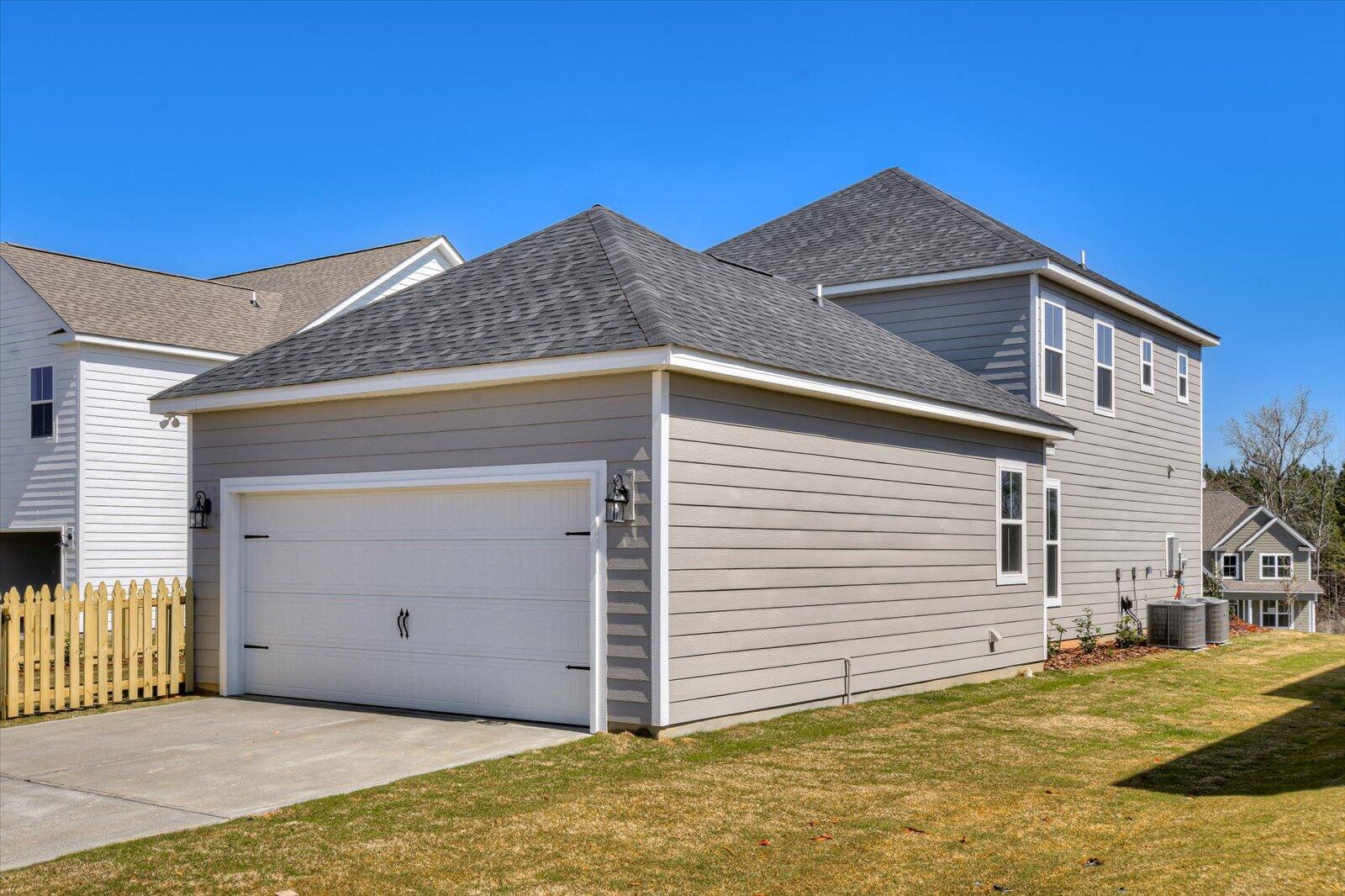 917 WALKER PT Drive