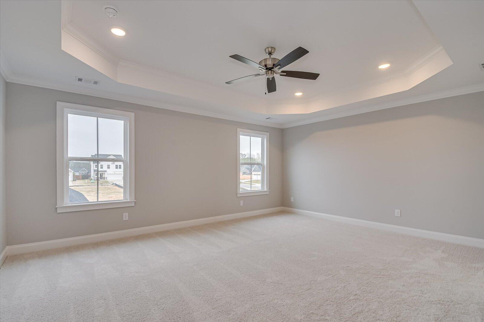 917 WALKER PT Drive