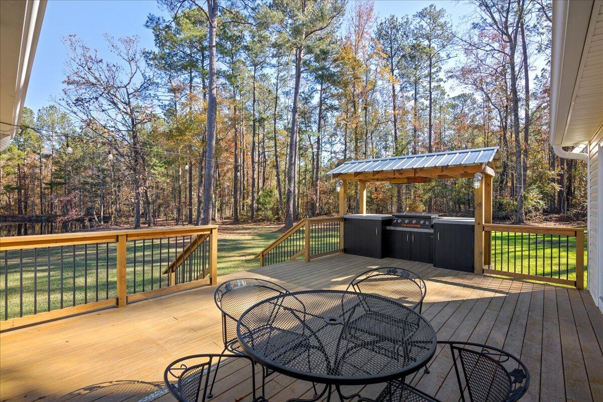 6530 ROBERTS Drive