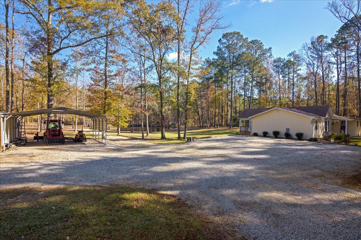 6530 ROBERTS Drive