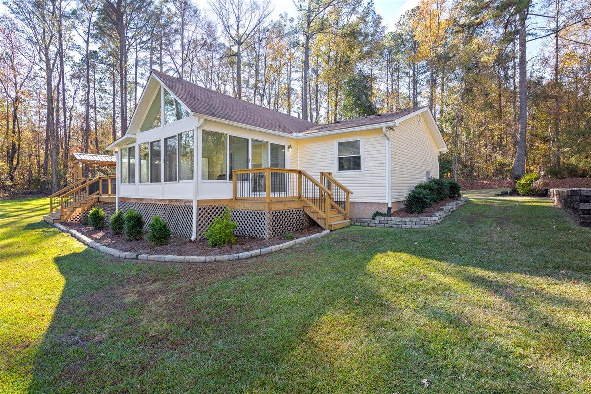 6530 ROBERTS Drive