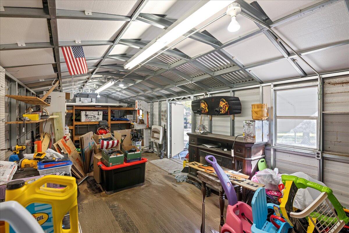 6530 ROBERTS Drive