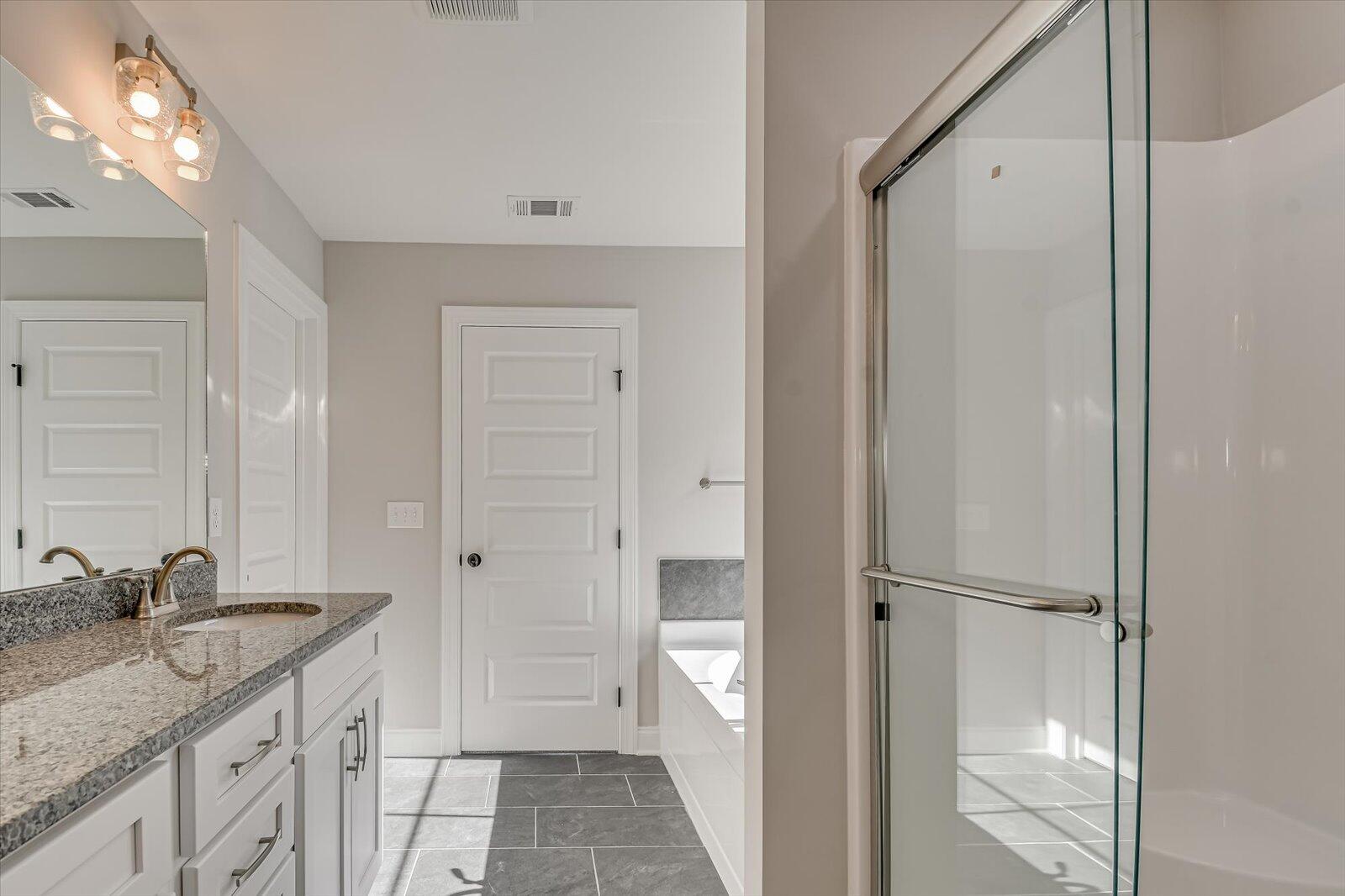 6236 CANTERBURY FARMS Parkway