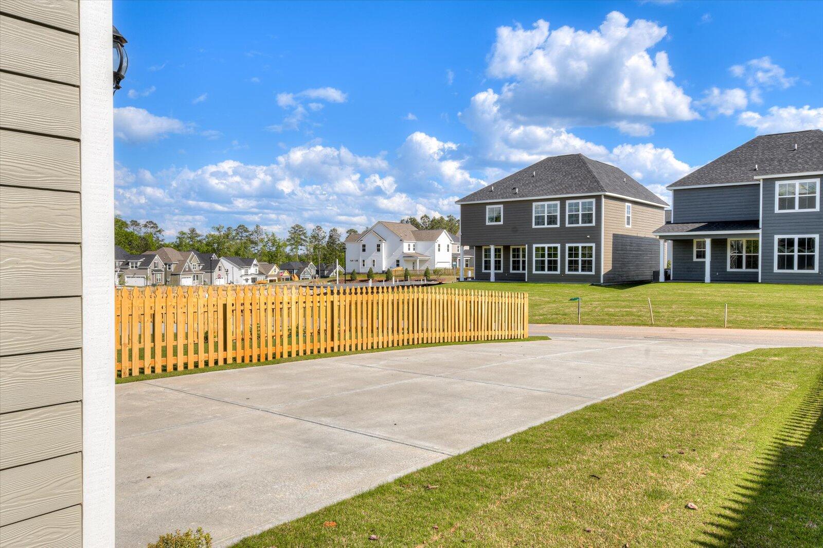 6236 CANTERBURY FARMS Parkway