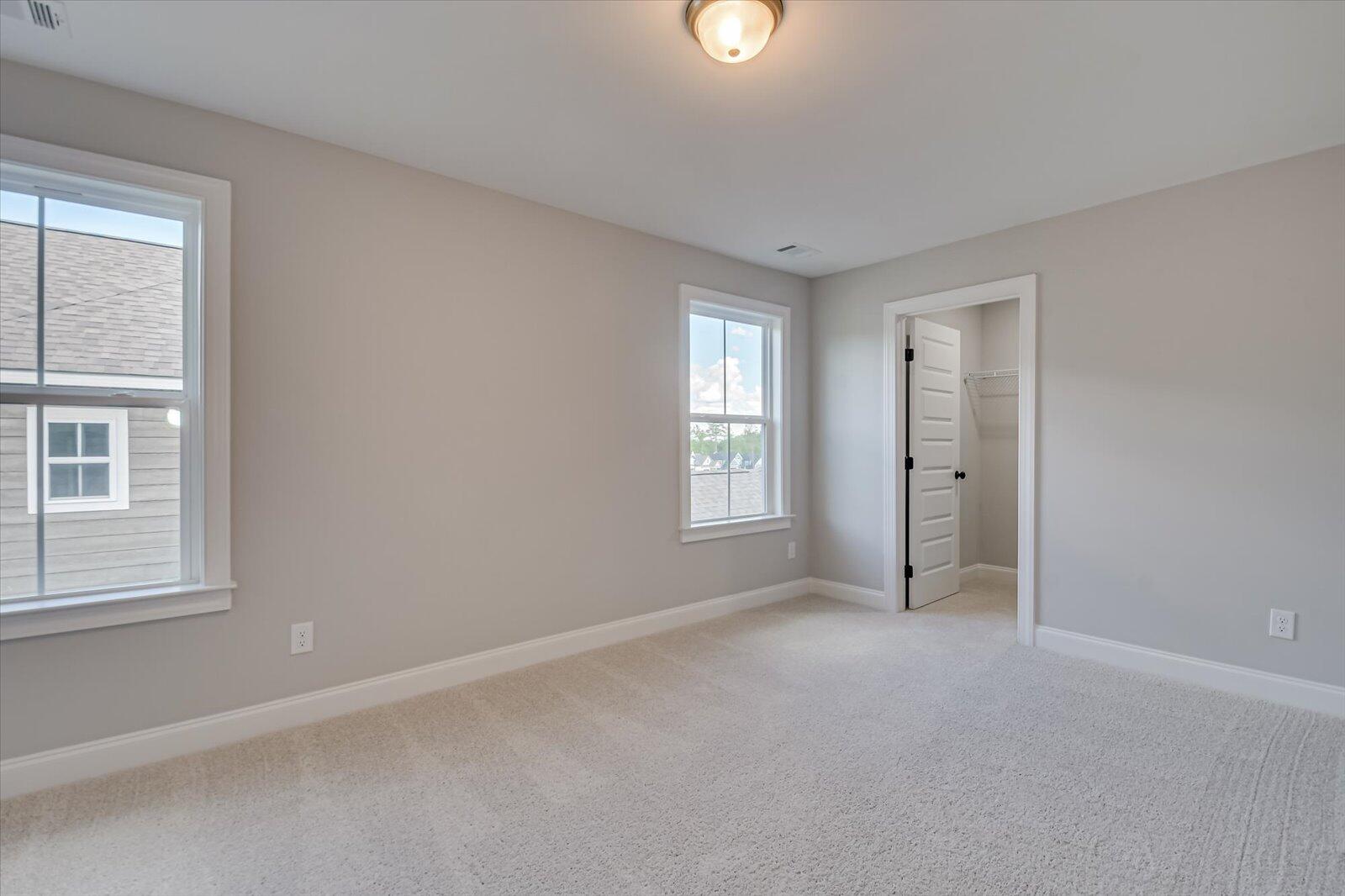 6236 CANTERBURY FARMS Parkway
