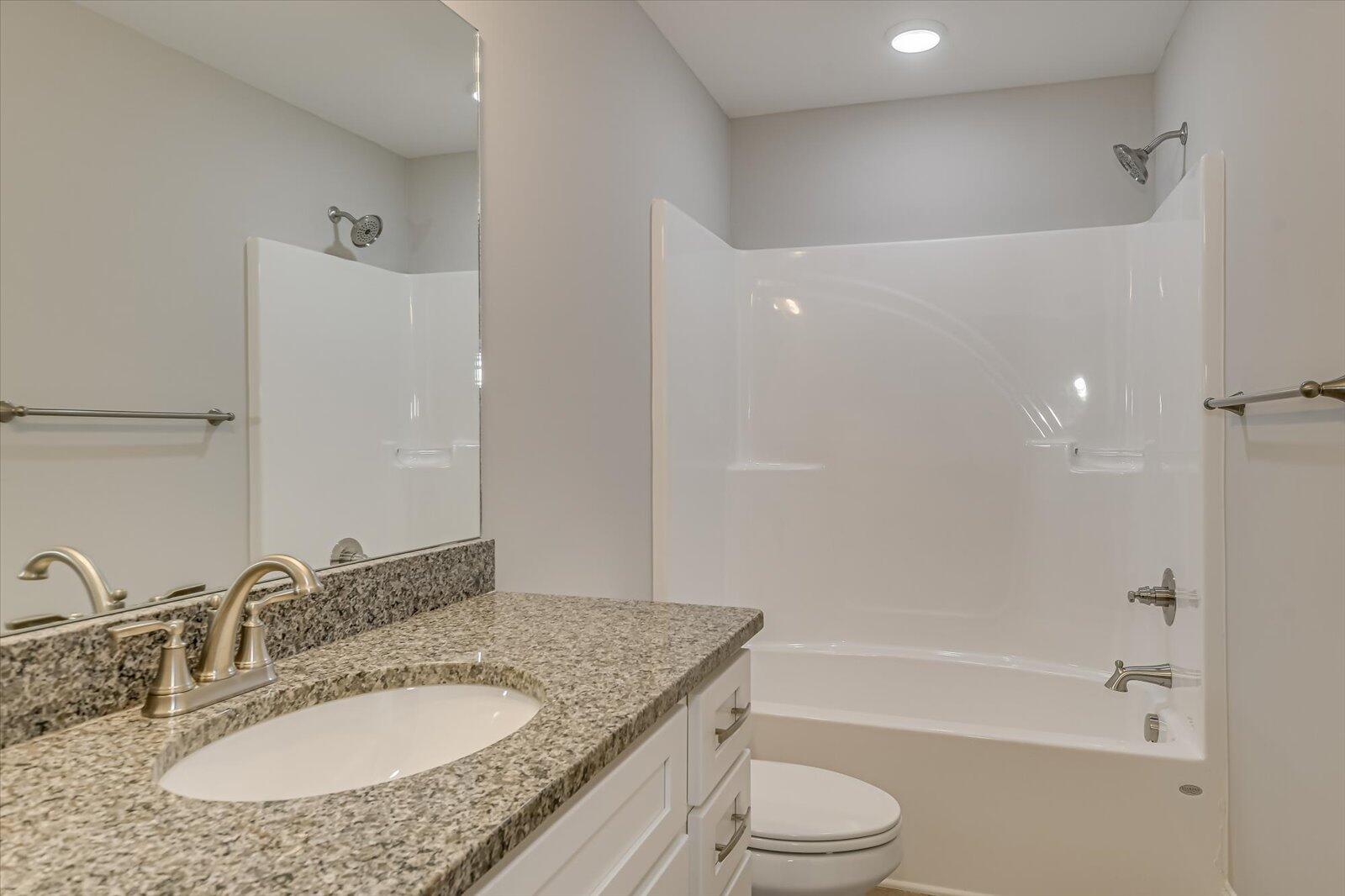6236 CANTERBURY FARMS Parkway