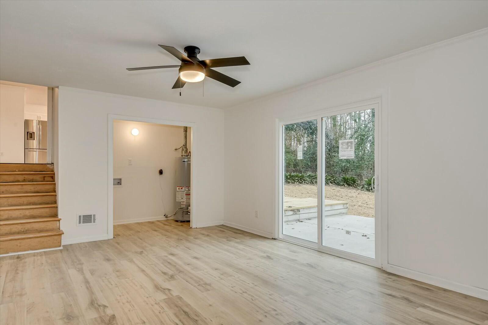 114 GLENORA Drive