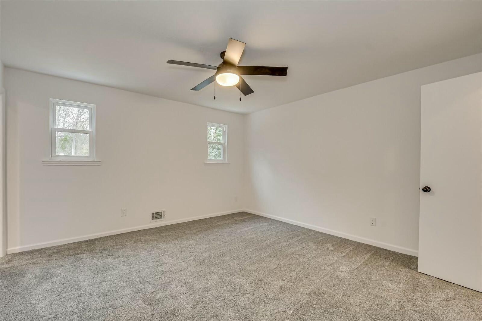 114 GLENORA Drive