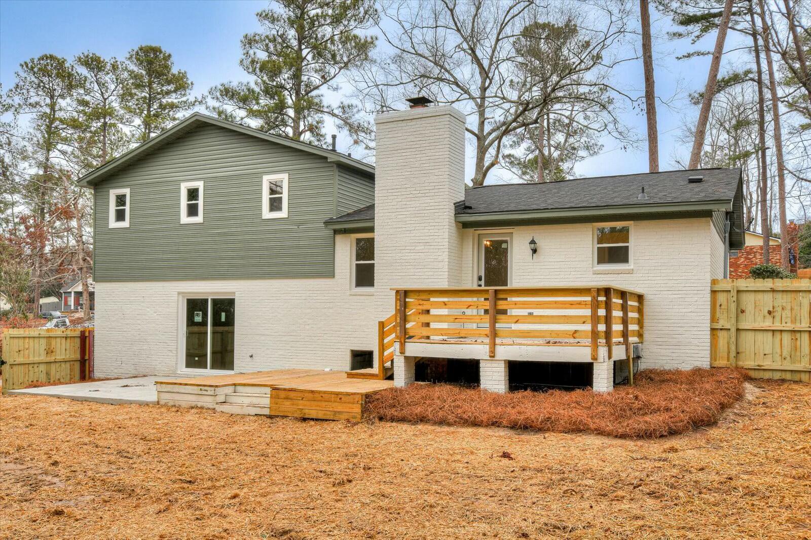114 GLENORA Drive