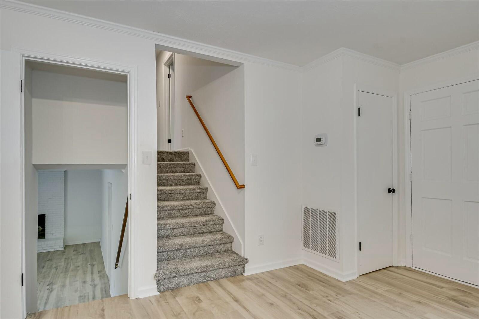 114 GLENORA Drive