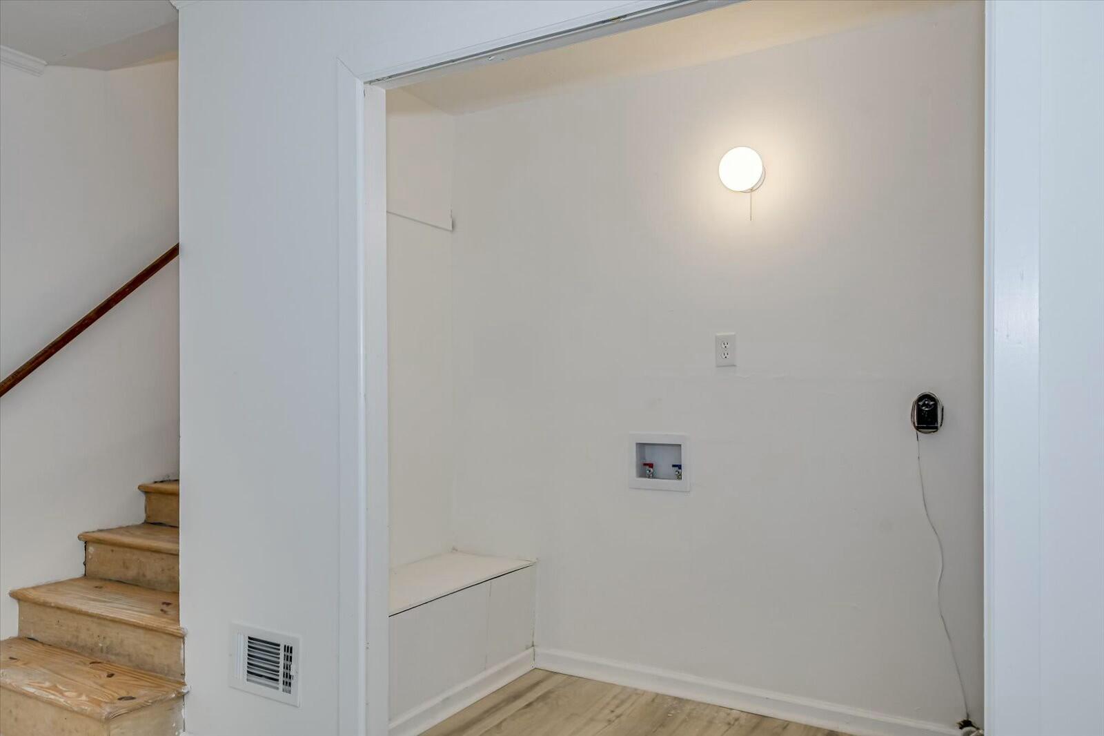 114 GLENORA Drive