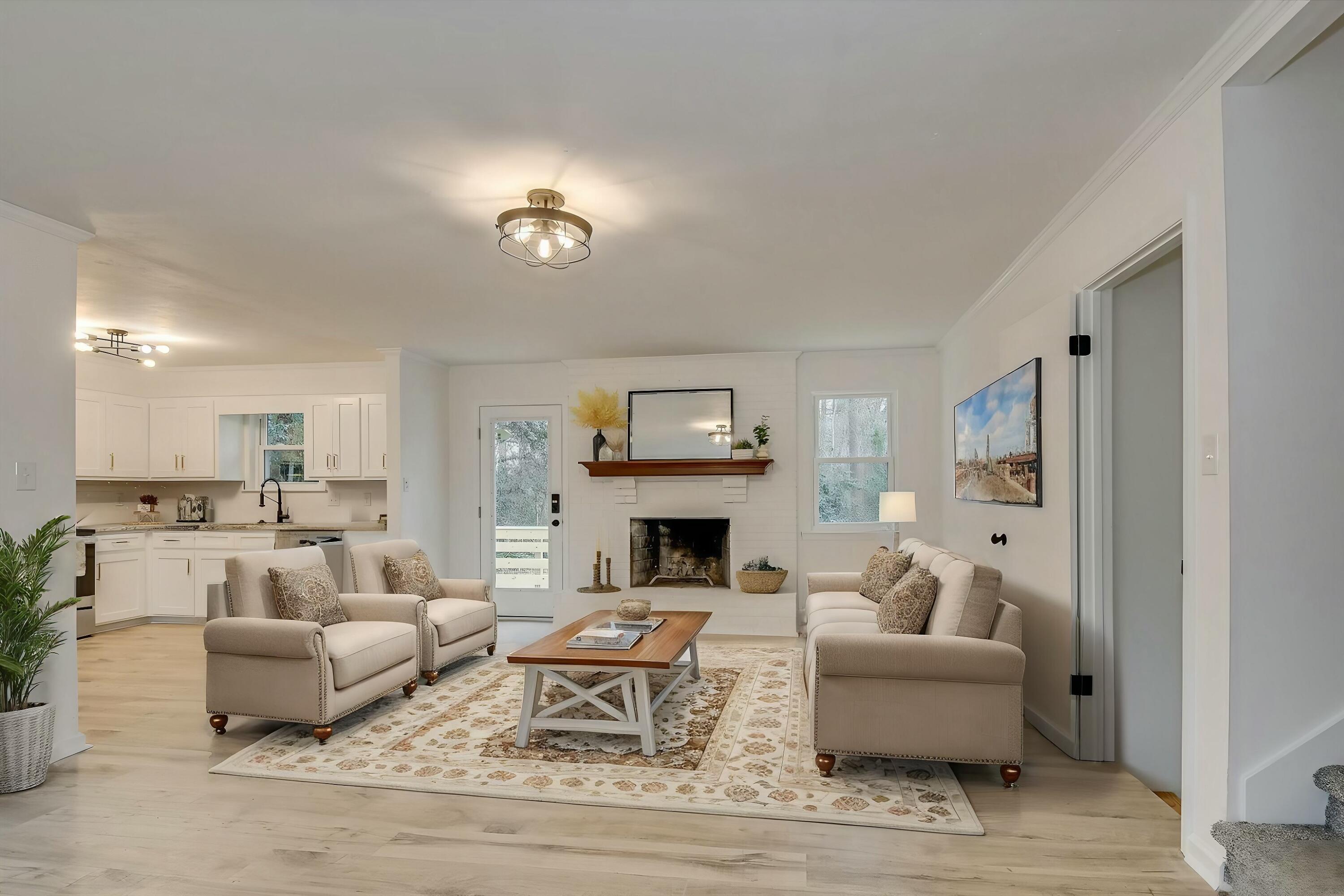 114 GLENORA Drive