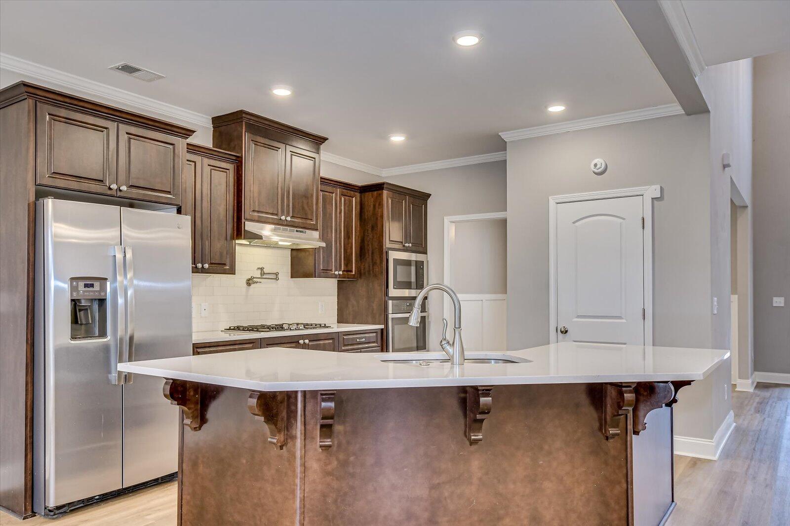 632 BUNCHGRASS Street