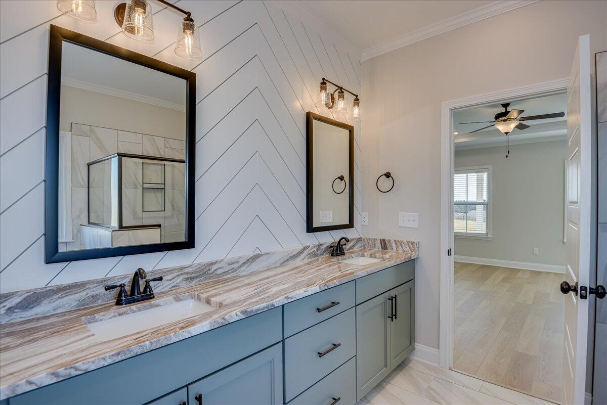 5109 GREYTON Circle