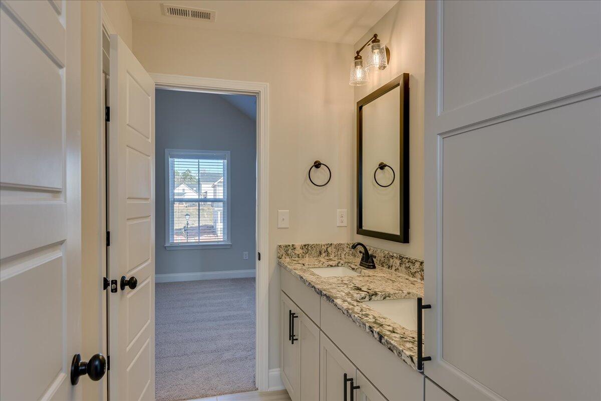 5109 GREYTON Circle