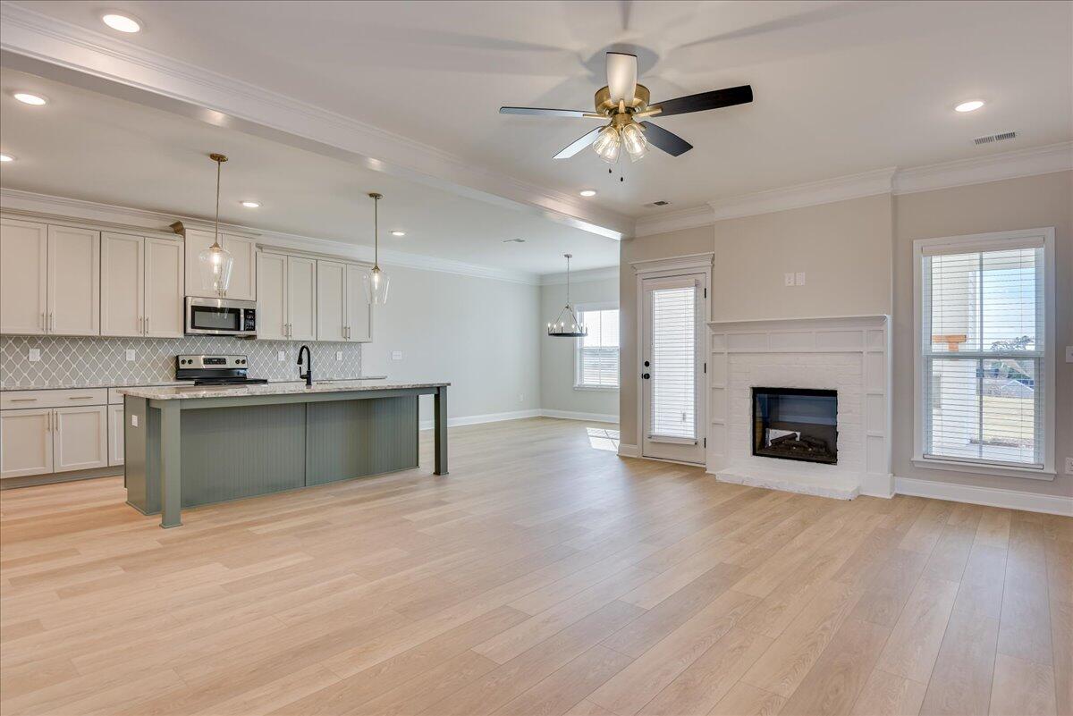 5109 GREYTON Circle