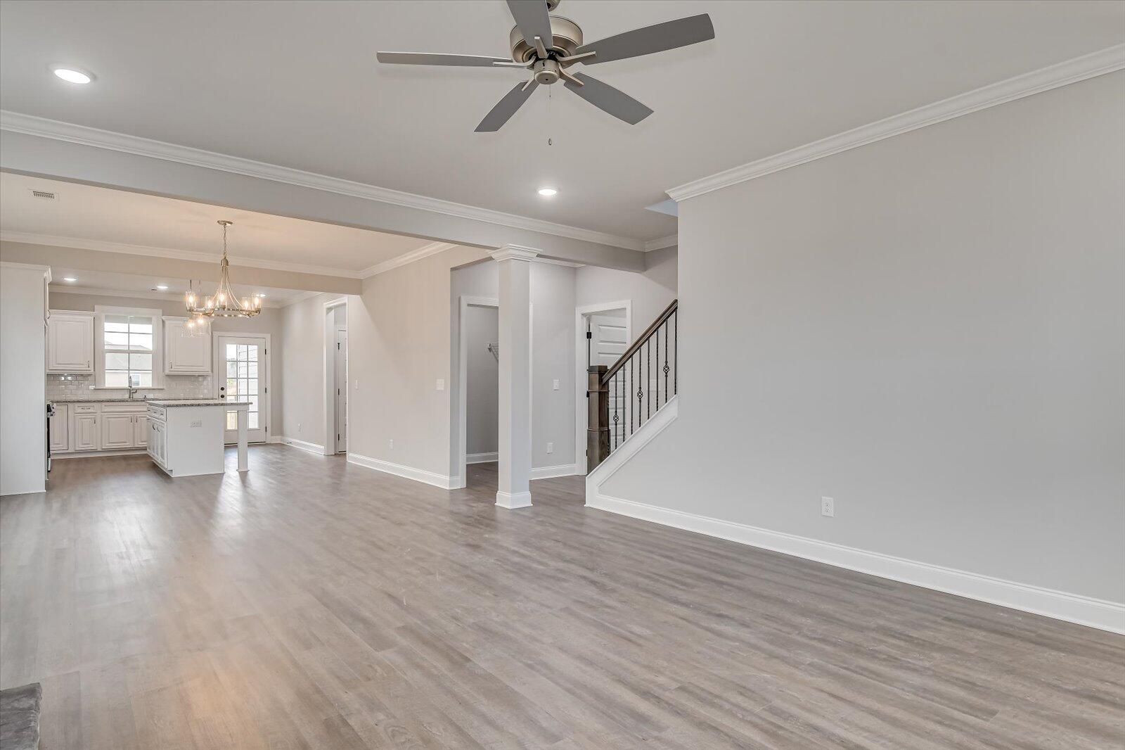 6240 CANTERBURY FARMS Parkway