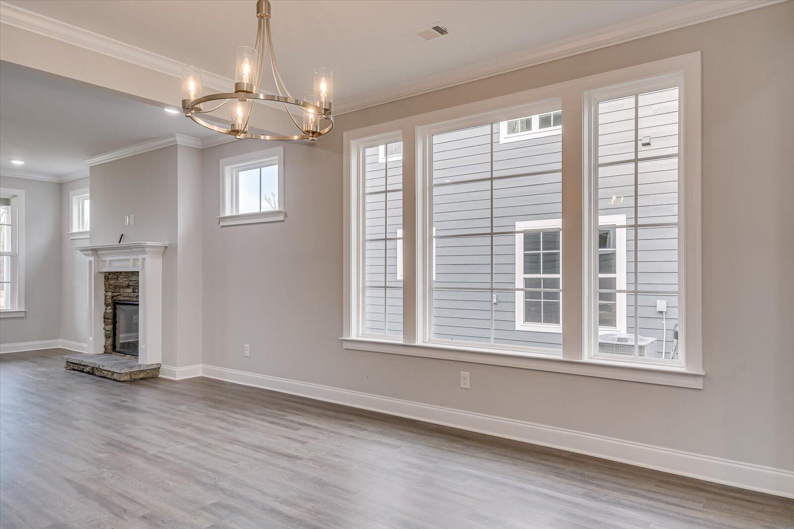 6240 CANTERBURY FARMS Parkway