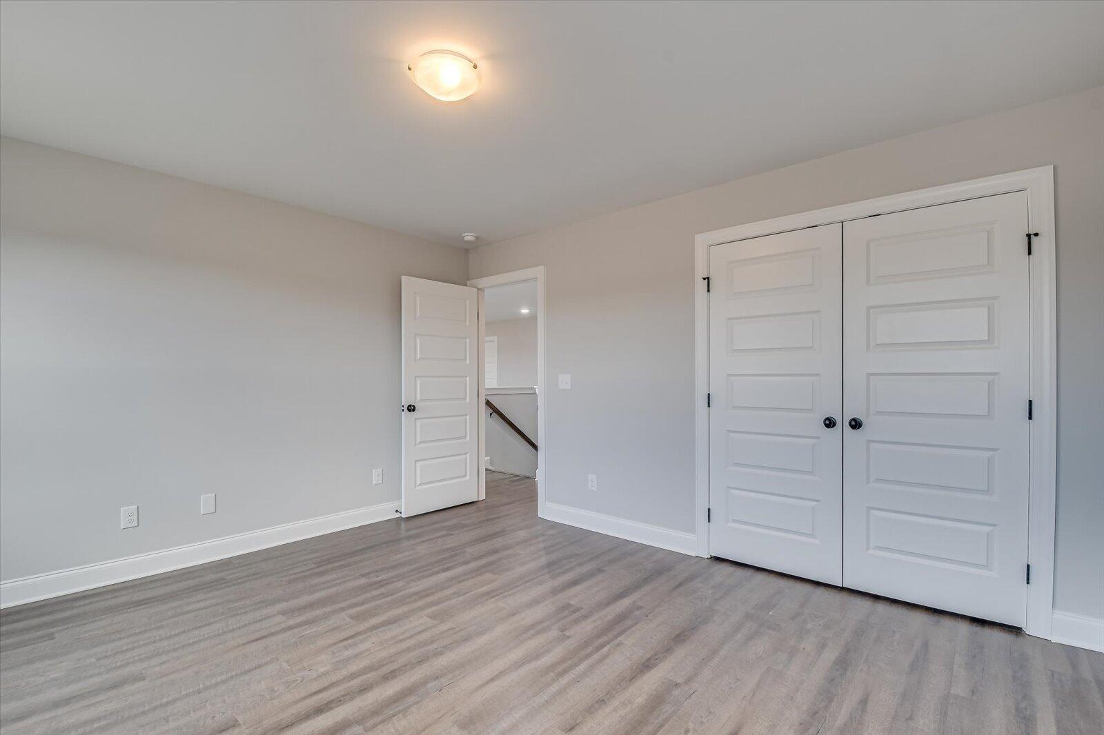 6240 CANTERBURY FARMS Parkway